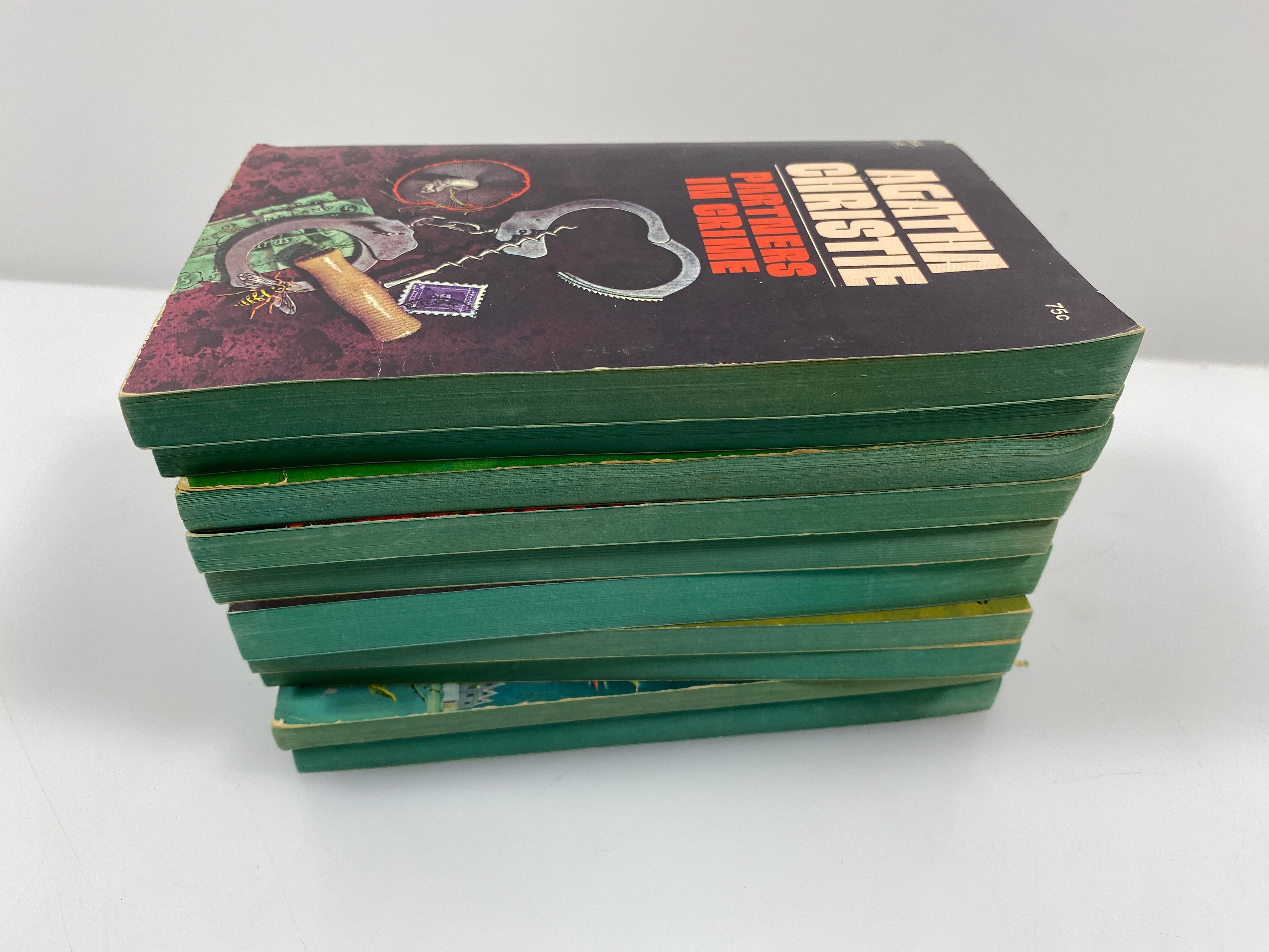 Lot of 10 Agatha Christie Paperbacks #5 1970-1976