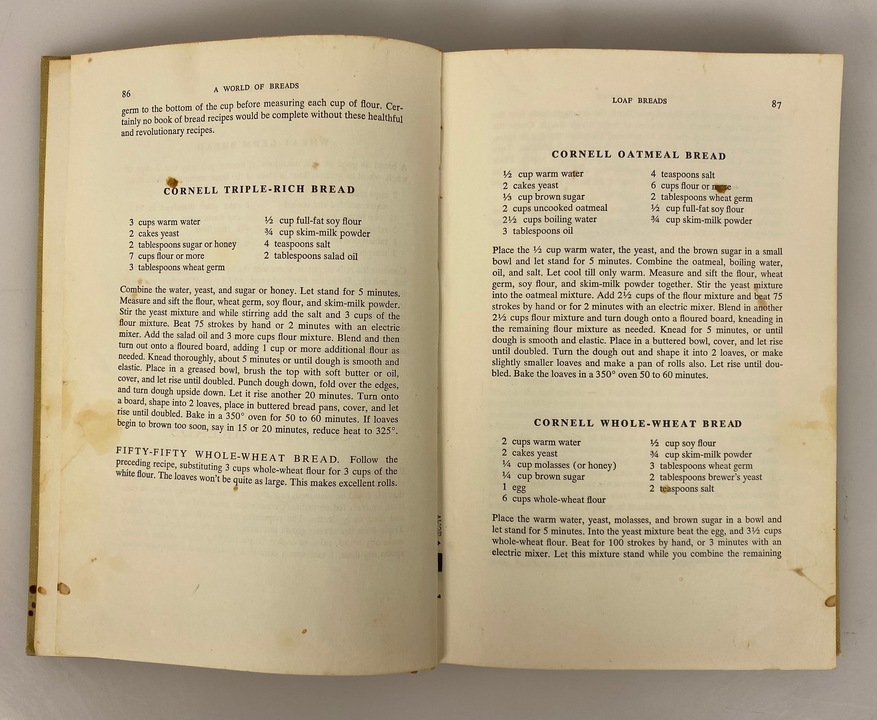 Lot of Vintage Bread Baking: Dolores Casella/Red Star/Fleischmann's Yeast