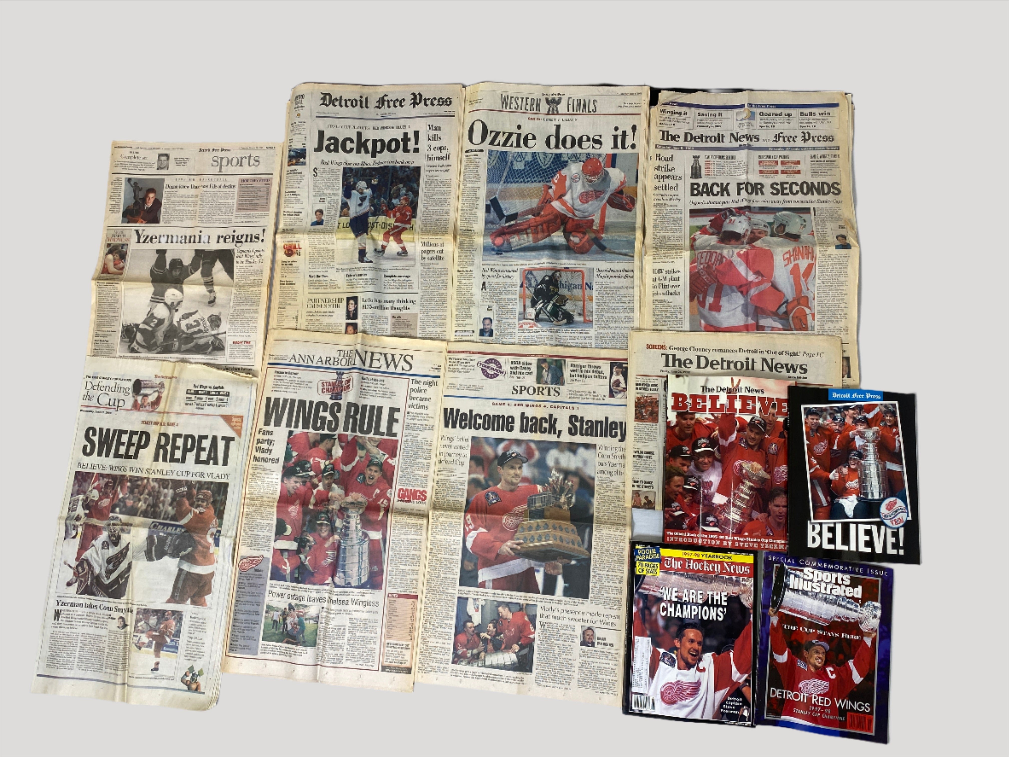 Detroit Red Wings Stanley Cup Champions Newspaper Sports Illustrated Lot 1997-98