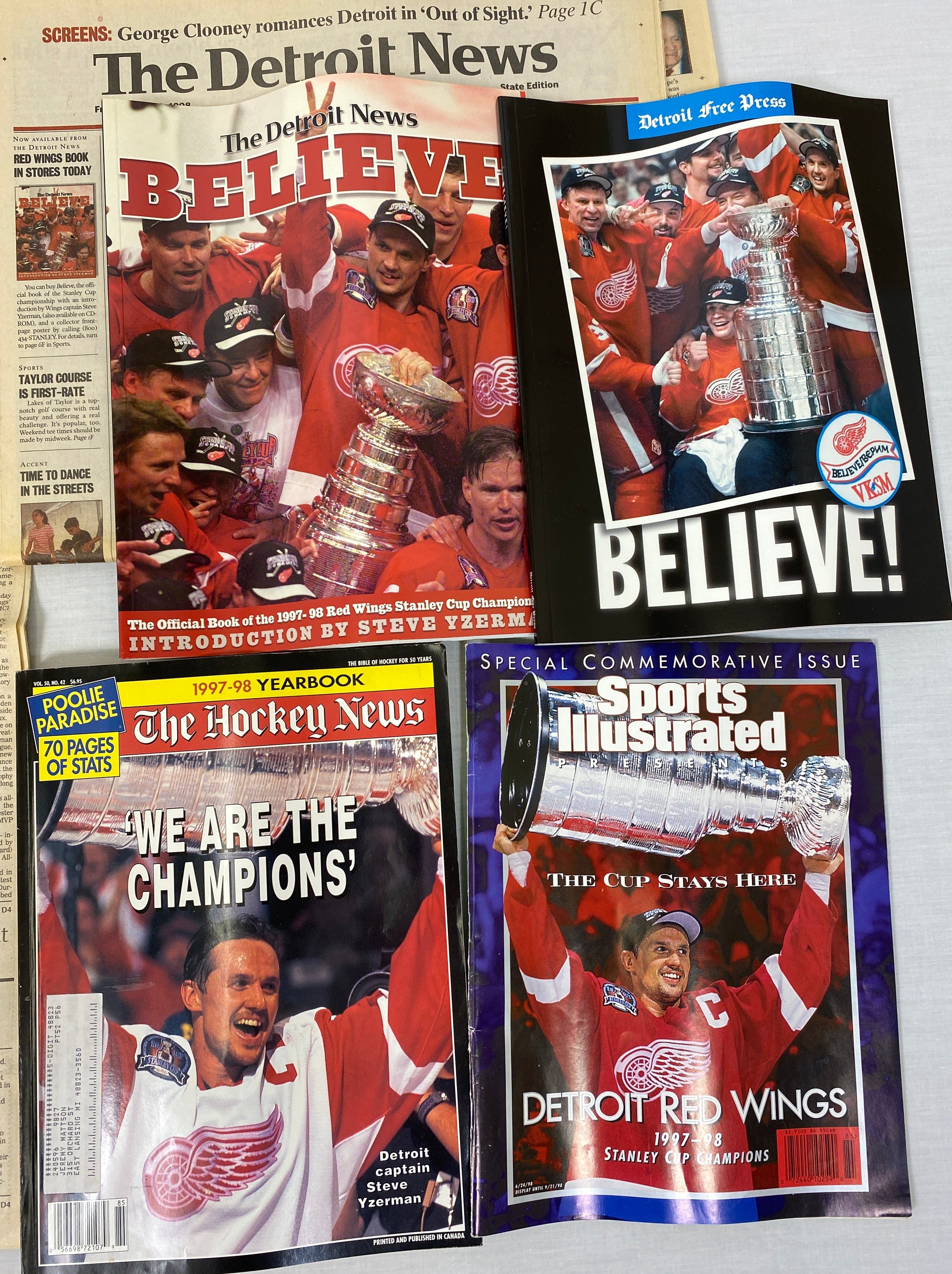 Detroit Red Wings Stanley Cup Champions Newspaper Sports Illustrated Lot 1997-98