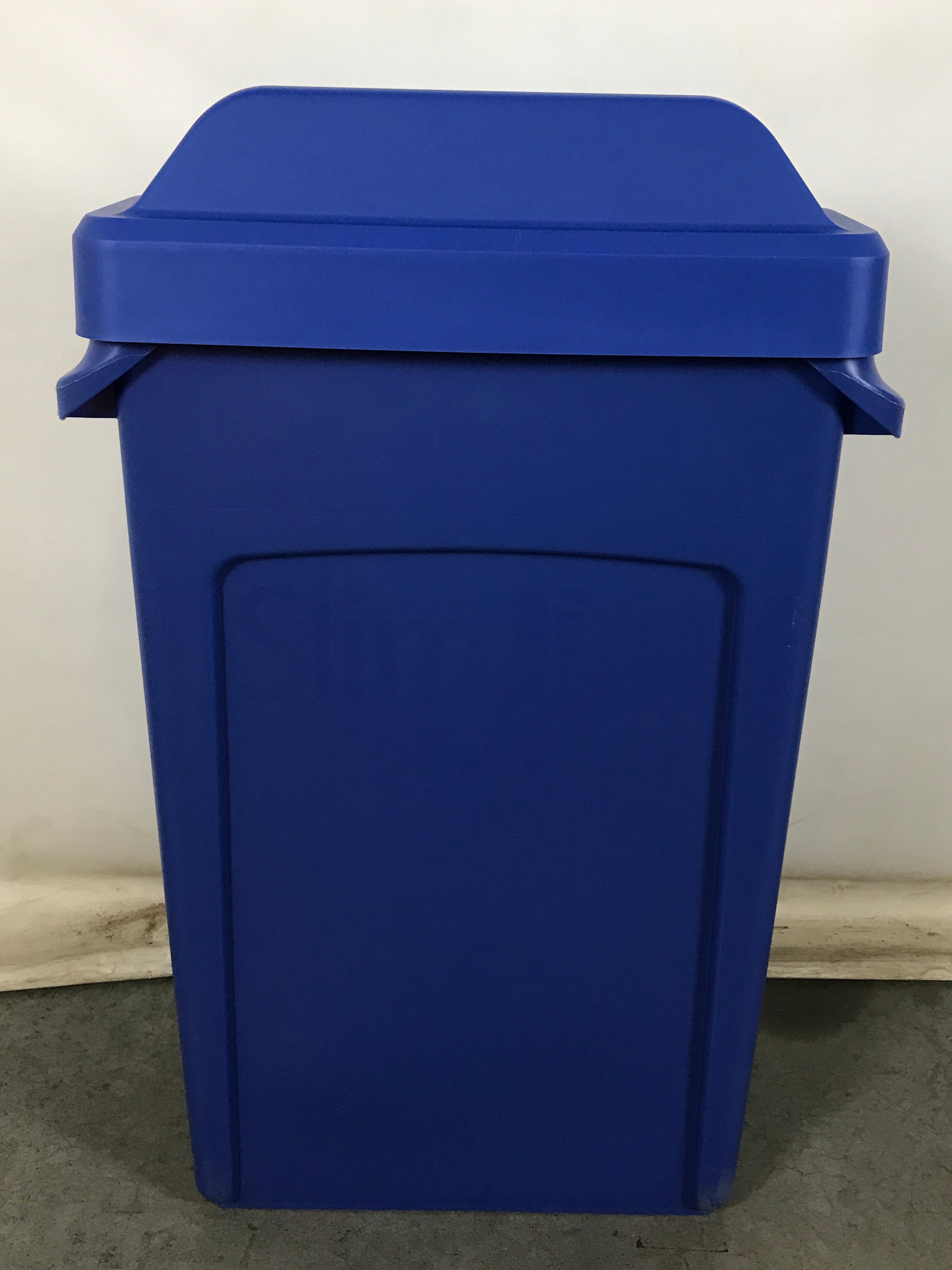 Rubbermaid Slim Jim Blue Trash Can