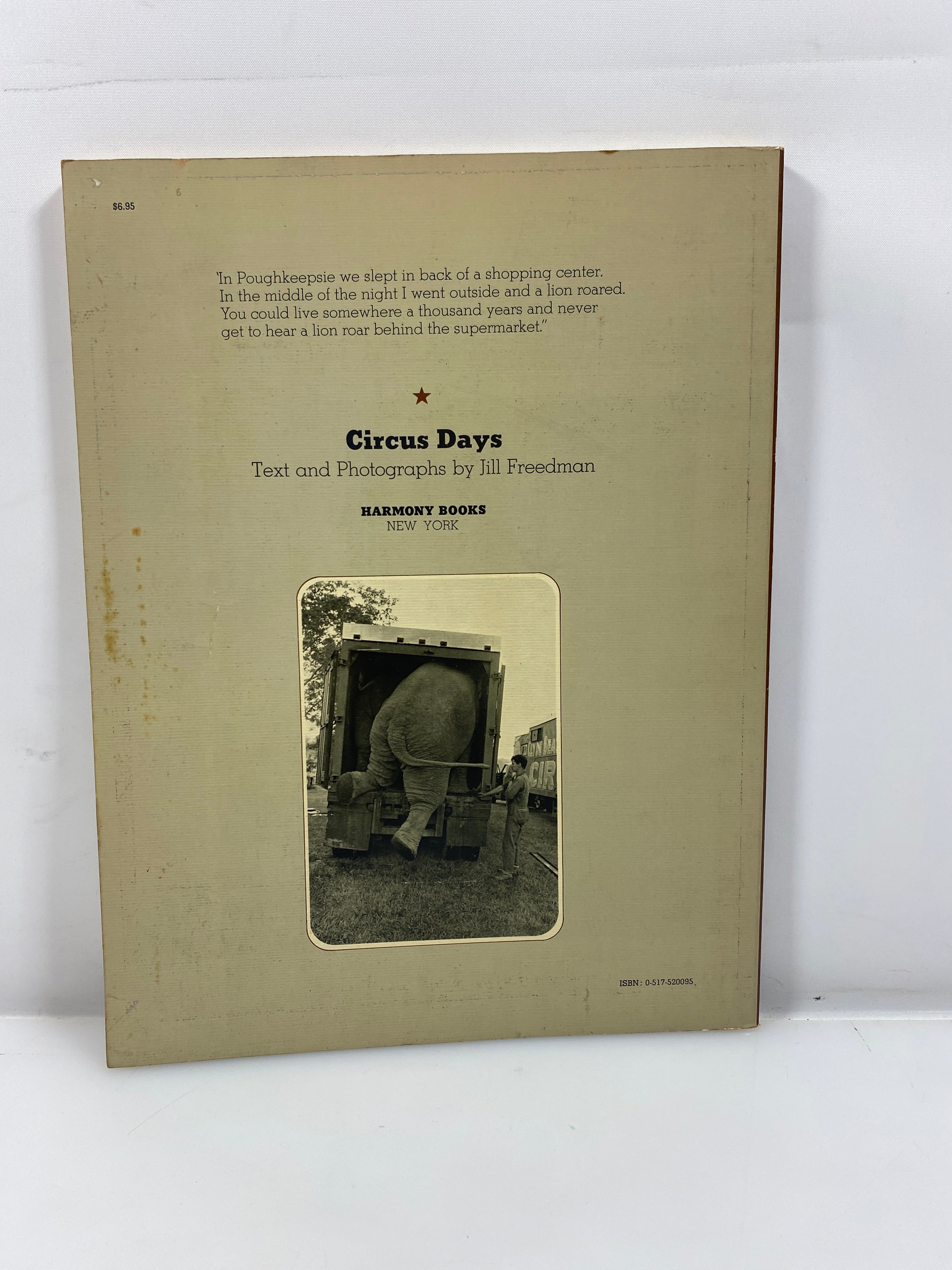 Circus Days by Jill Freedman Harmony Books 1975 SC