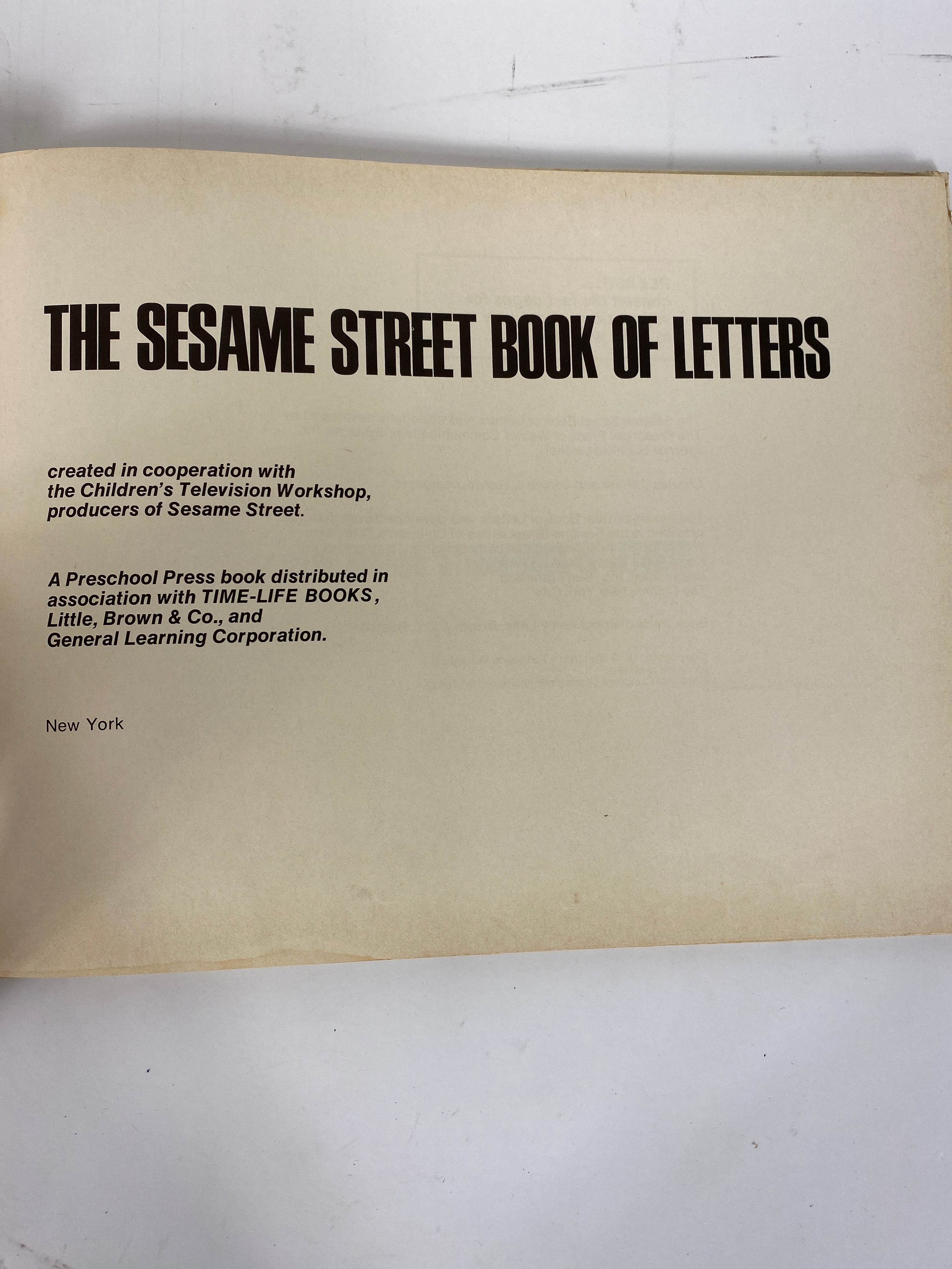 Sesame Street Book Shapes Letters People Things Numbers Puzzlers 1970 Lot 5 Vtg