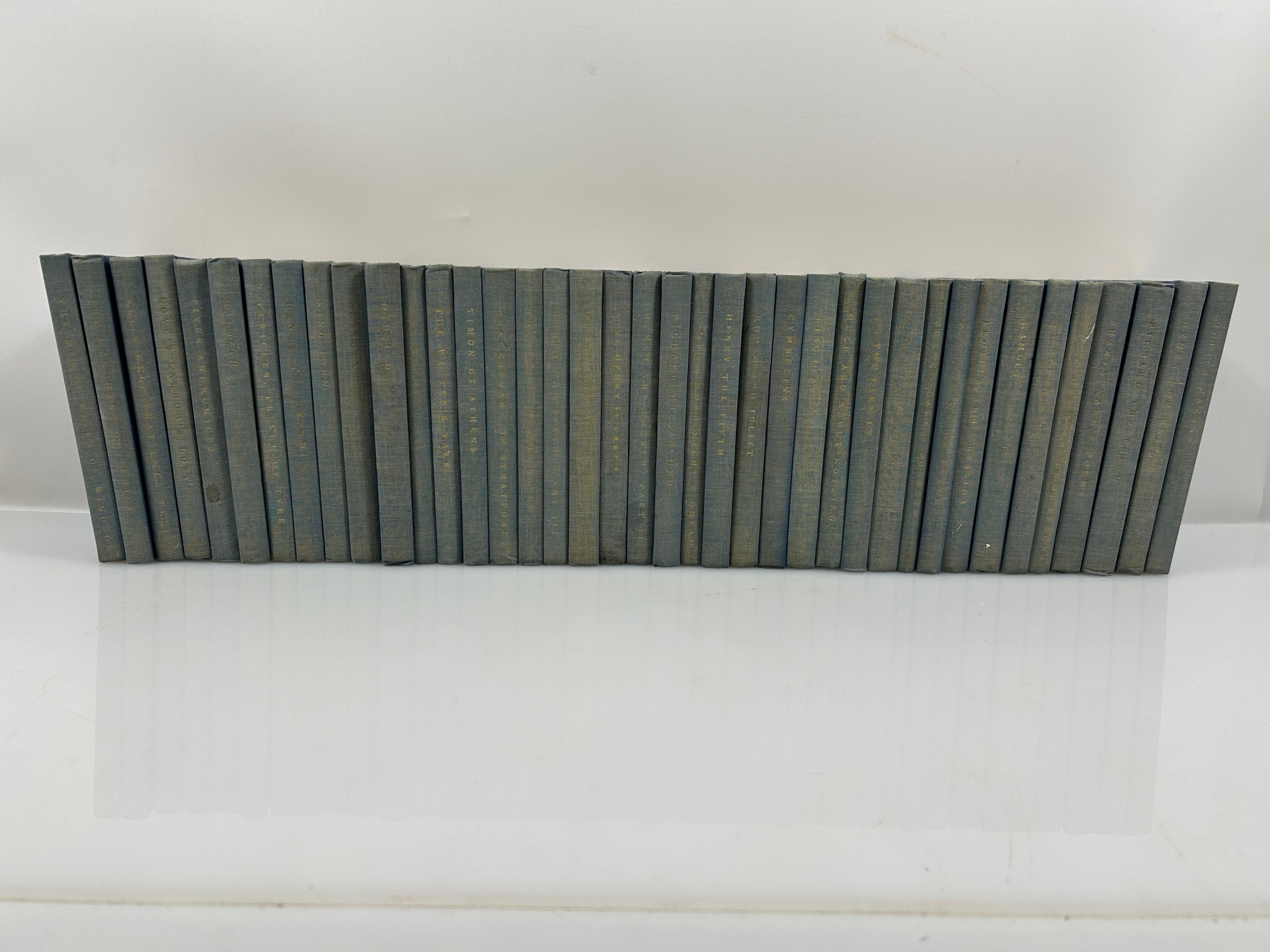 Lot of 39 Volumes: The Yale Shakespeare Dated 1918-1966 Vintage HC