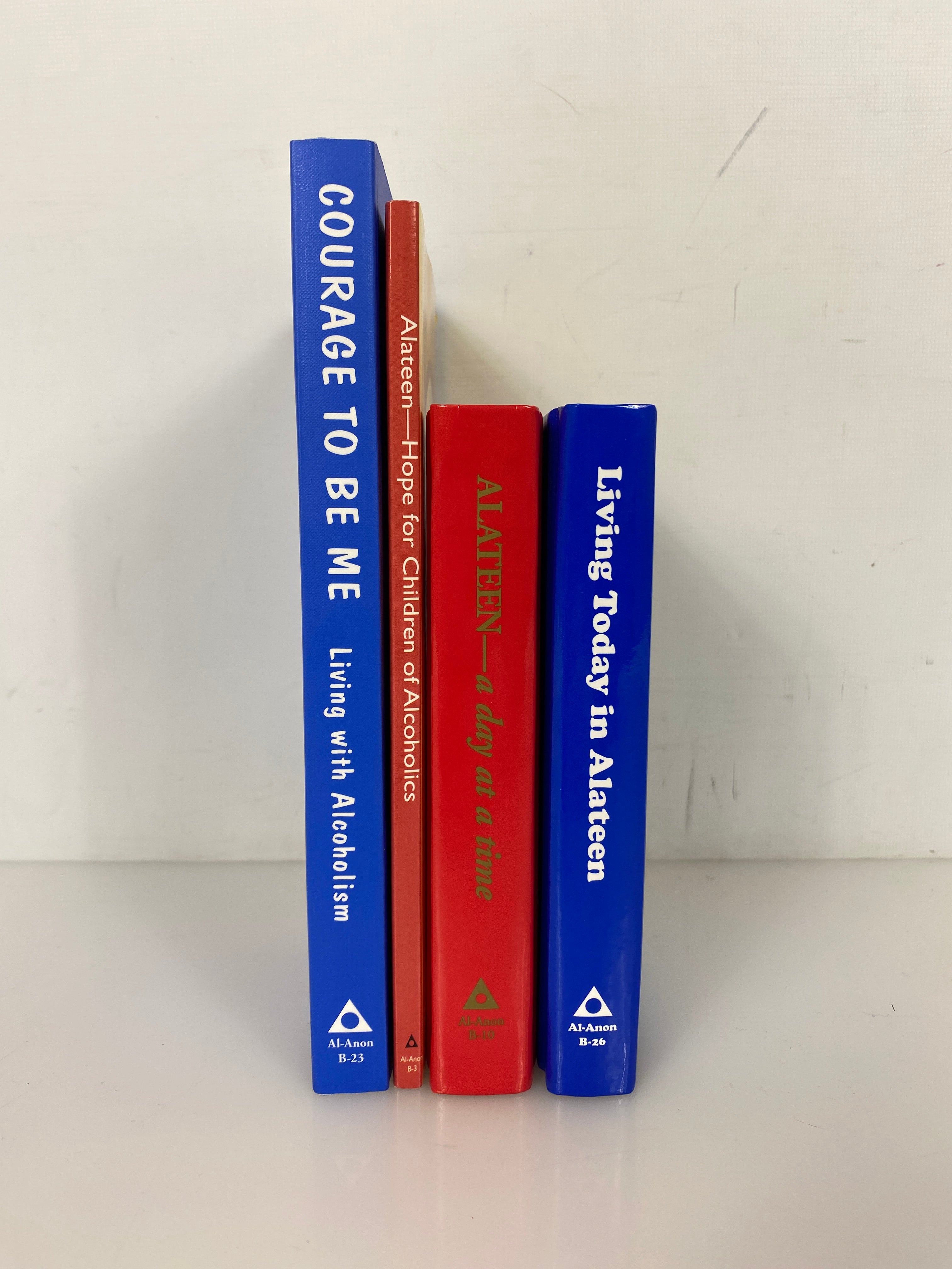 4 Al-Anon Family Groups Books Alateen/Courage to be Me/A Day at a Time 1983-2003