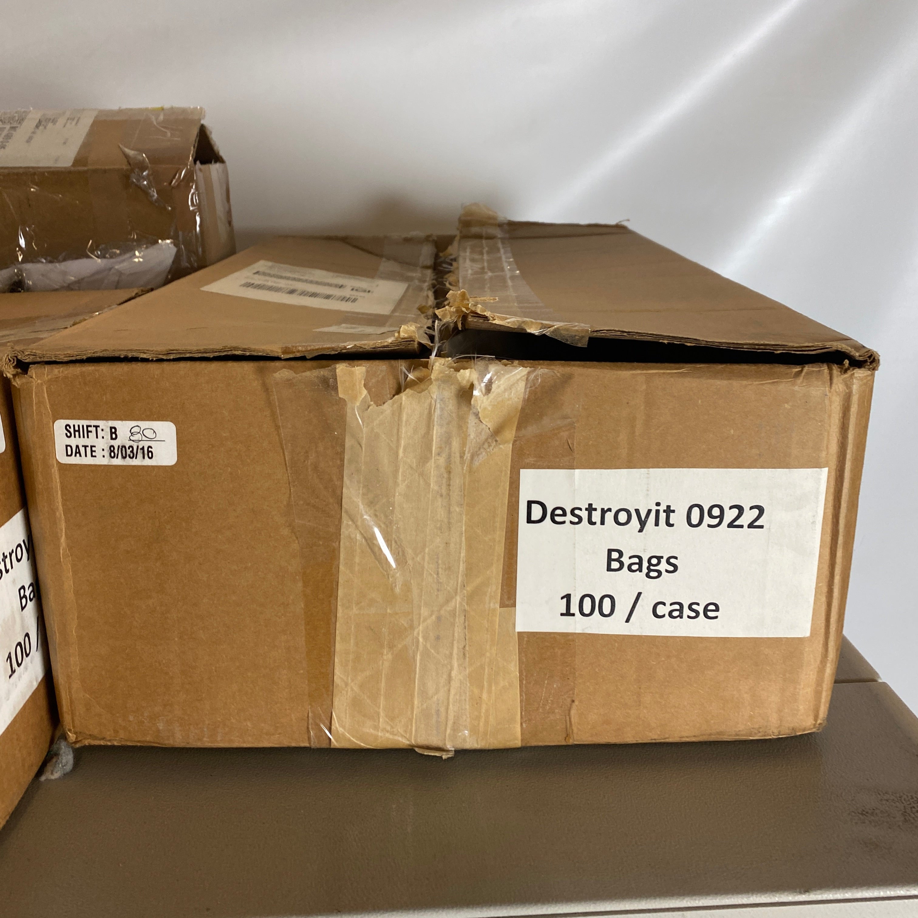 IDEAL "Destroy It" #4107 Cross Cut Industrial Belt Paper Shredder
