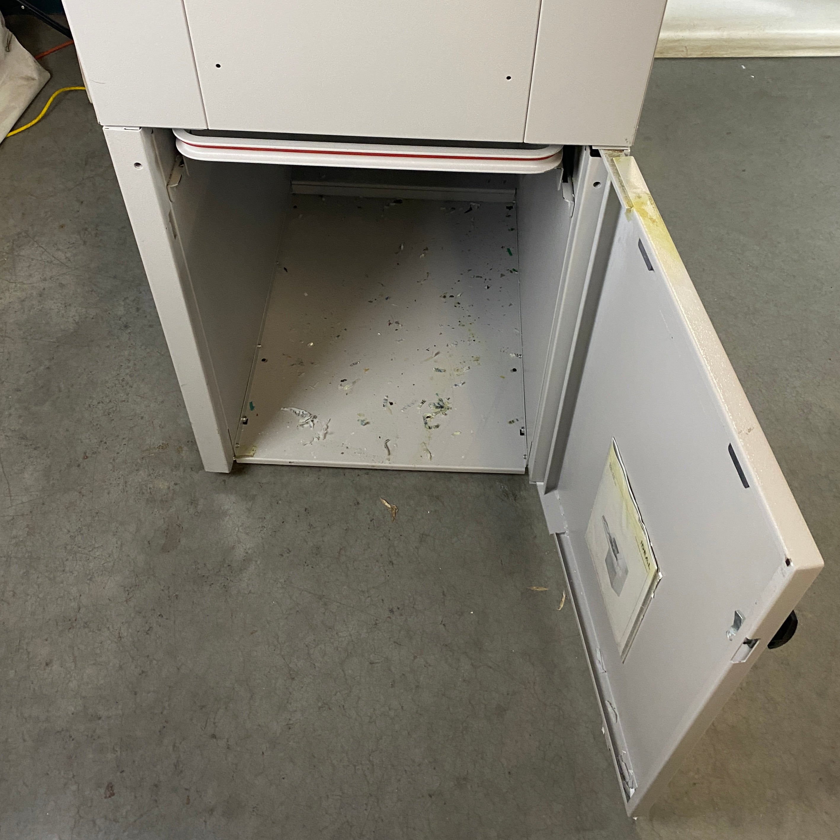 IDEAL "Destroy It" #4107 Cross Cut Industrial Belt Paper Shredder