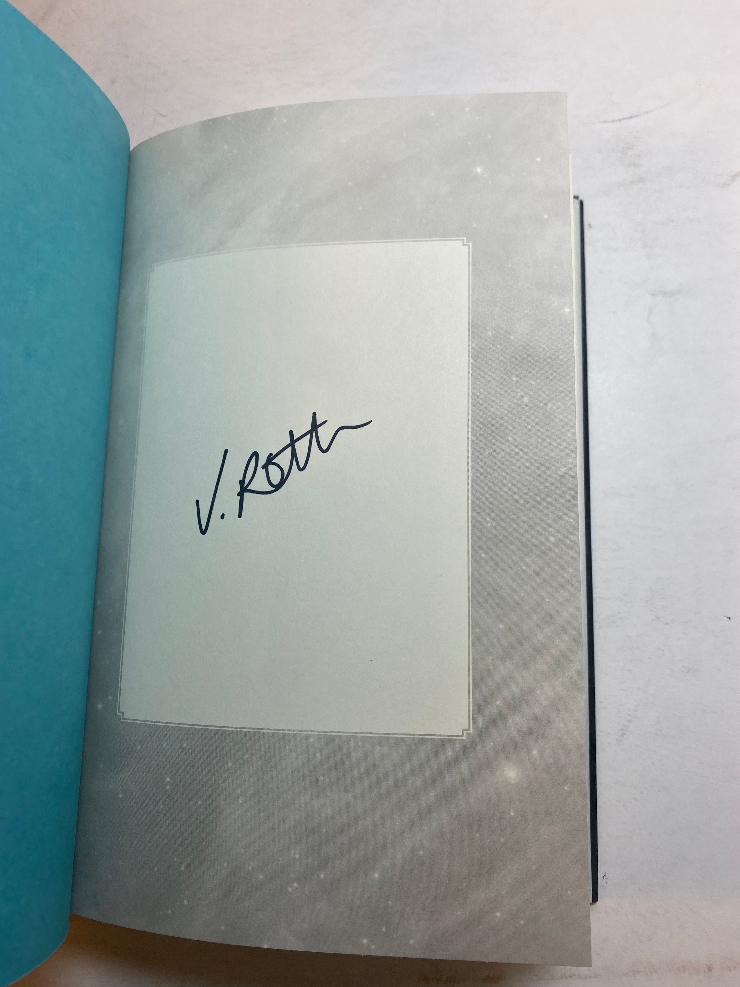 Lot of 2 Veronica Roth Carve the Mark Books 2017-2018 *Signed*