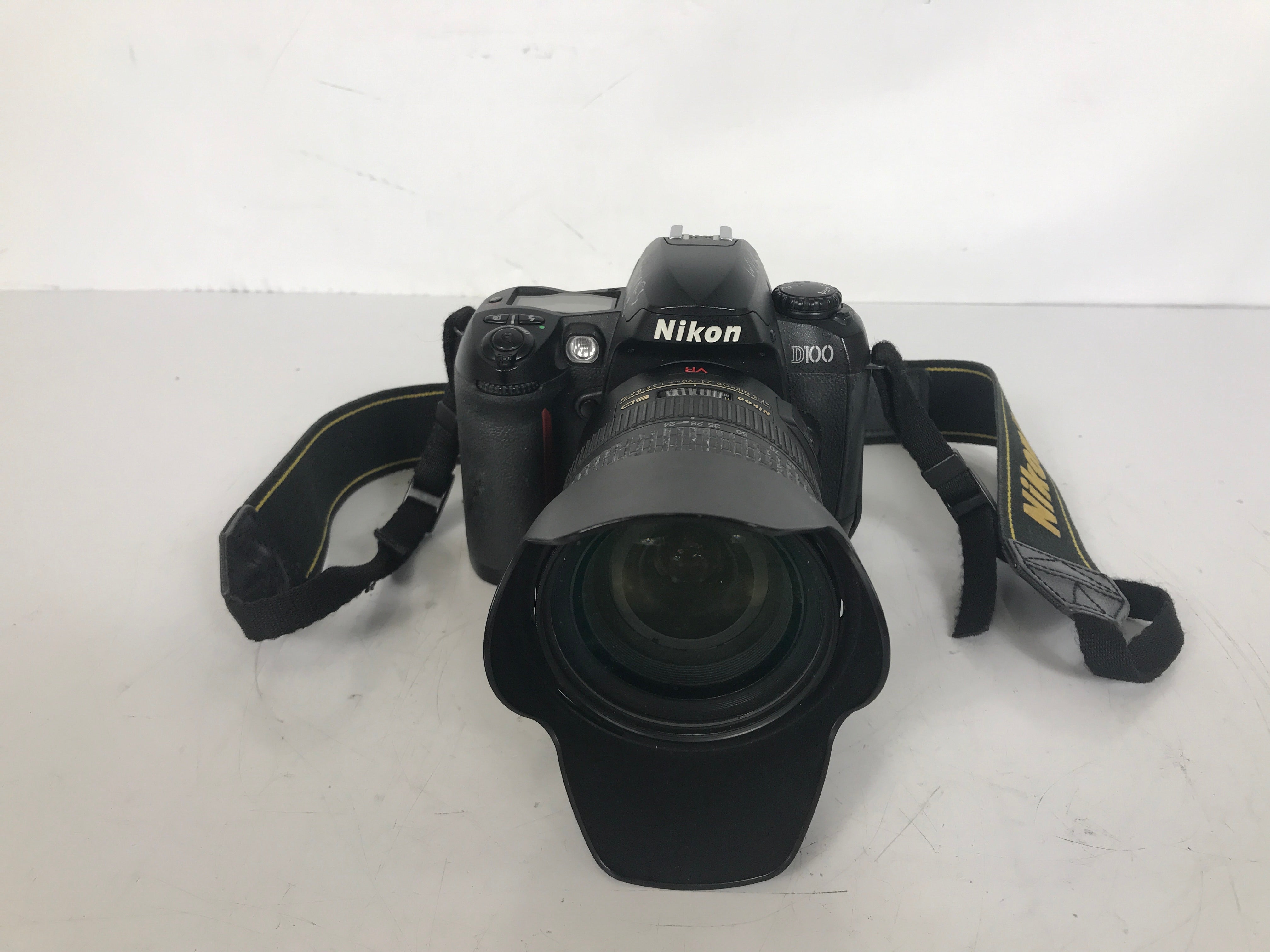 Nikon D100 6.1MP Digital SLR Camera w/ Nikon NIKKOR AF-S VR 24-120mm f/3.5-5.6G IF-ED Lens