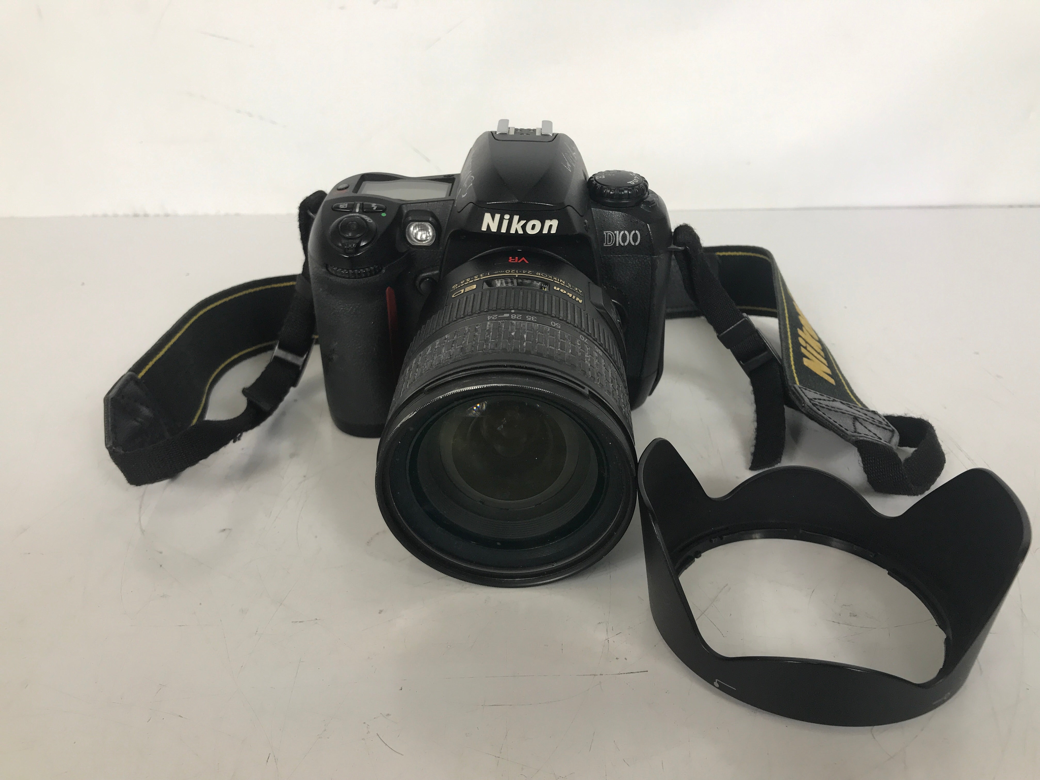 Nikon D100 6.1MP Digital SLR Camera w/ Nikon NIKKOR AF-S VR 24-120mm f/3.5-5.6G IF-ED Lens