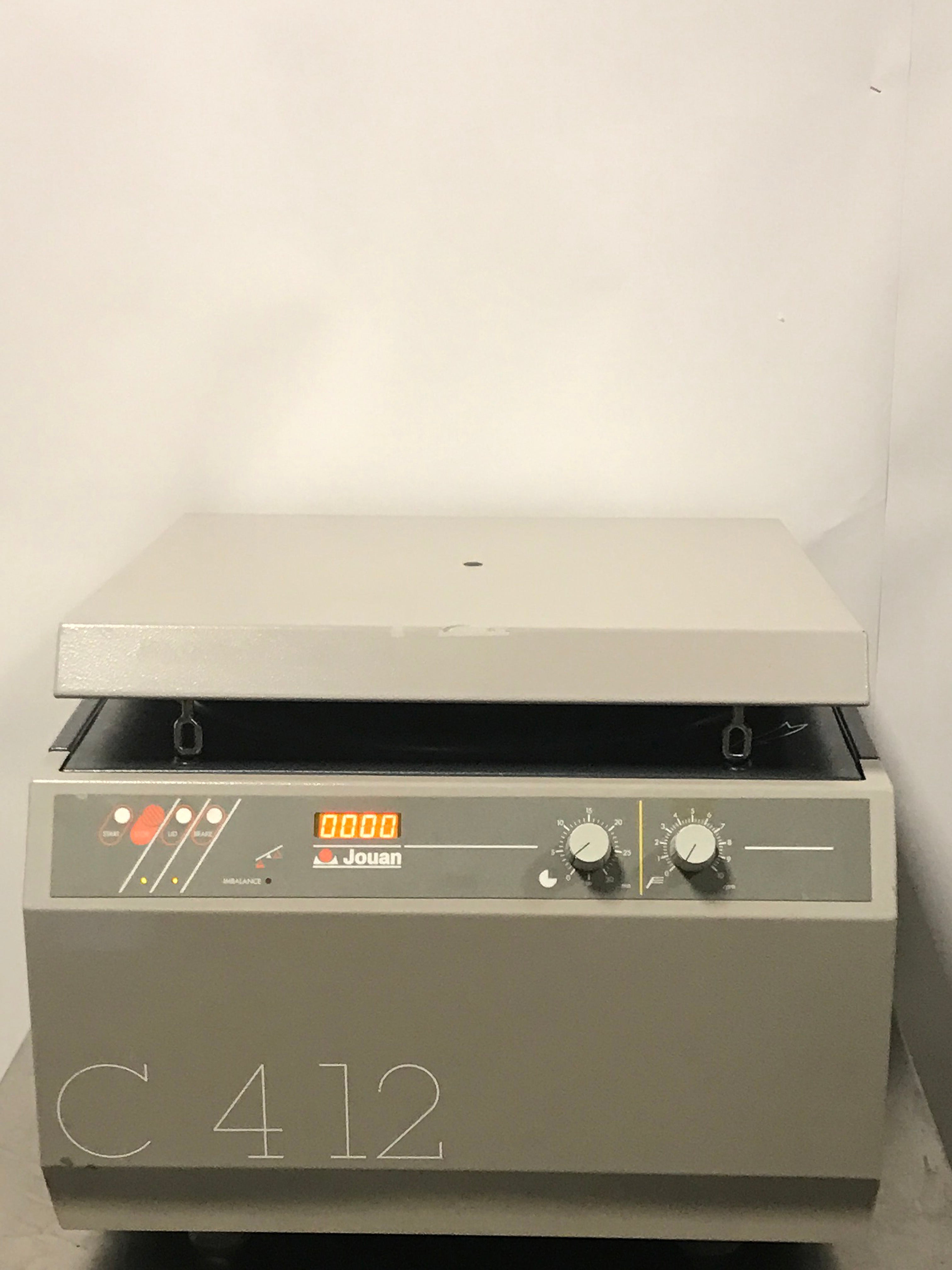 Jouan C412 Centrifuge