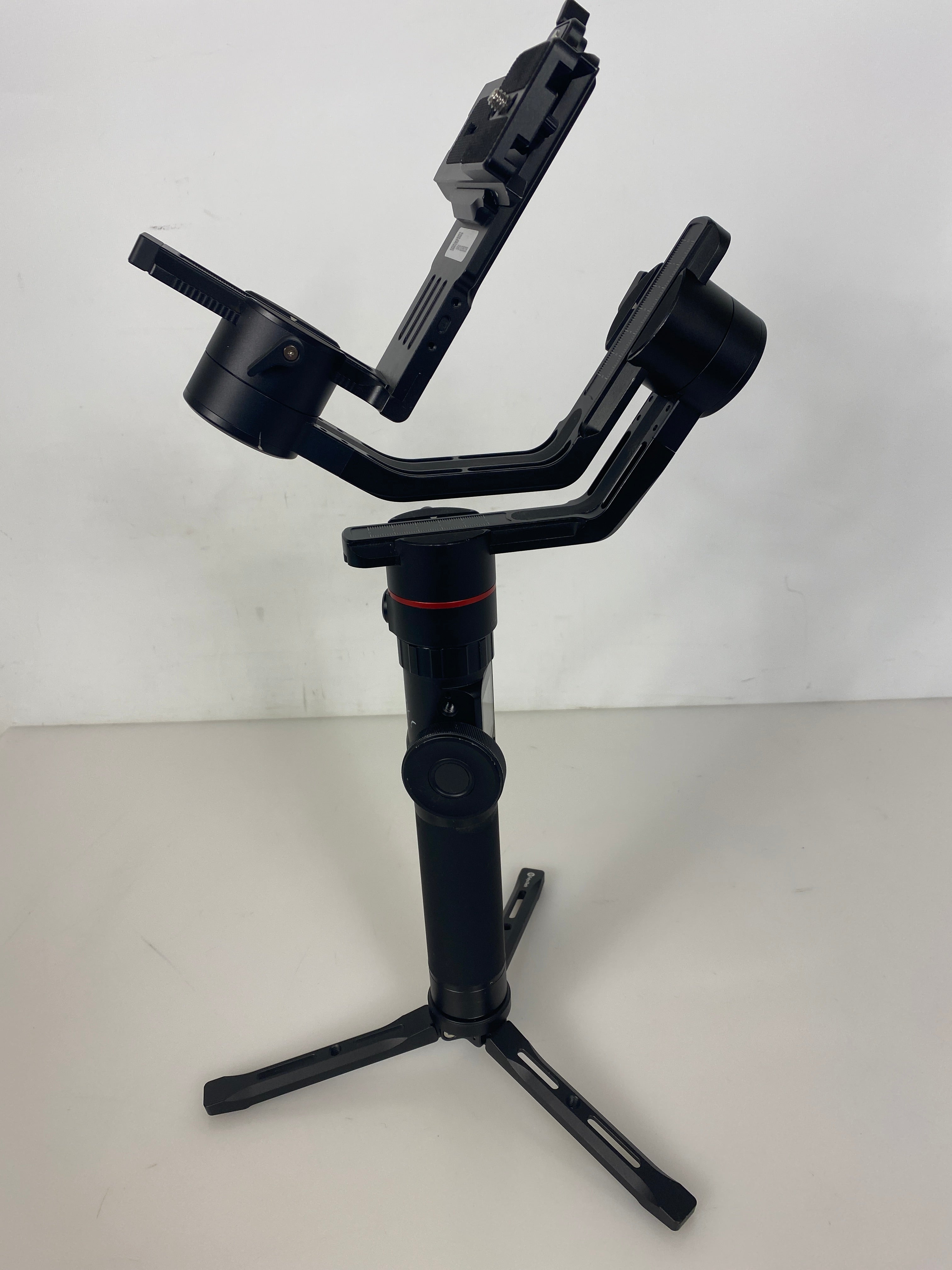 FeiyuTech AK2000 Gimbal 3-Axis Handheld Stabilizer for DSLR/Mirrorless Camera