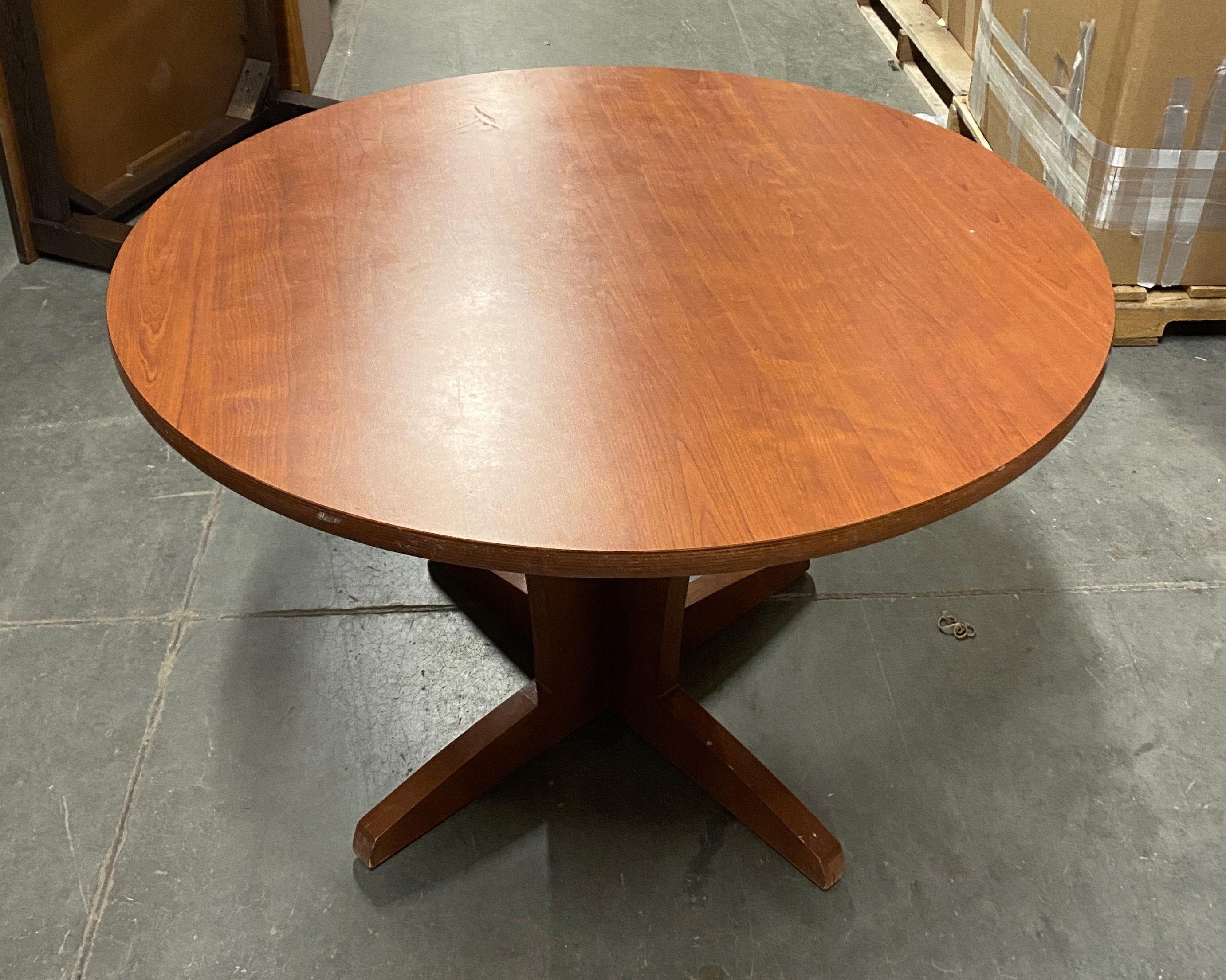 Wooden Edge Round Table w/ Heavy Base