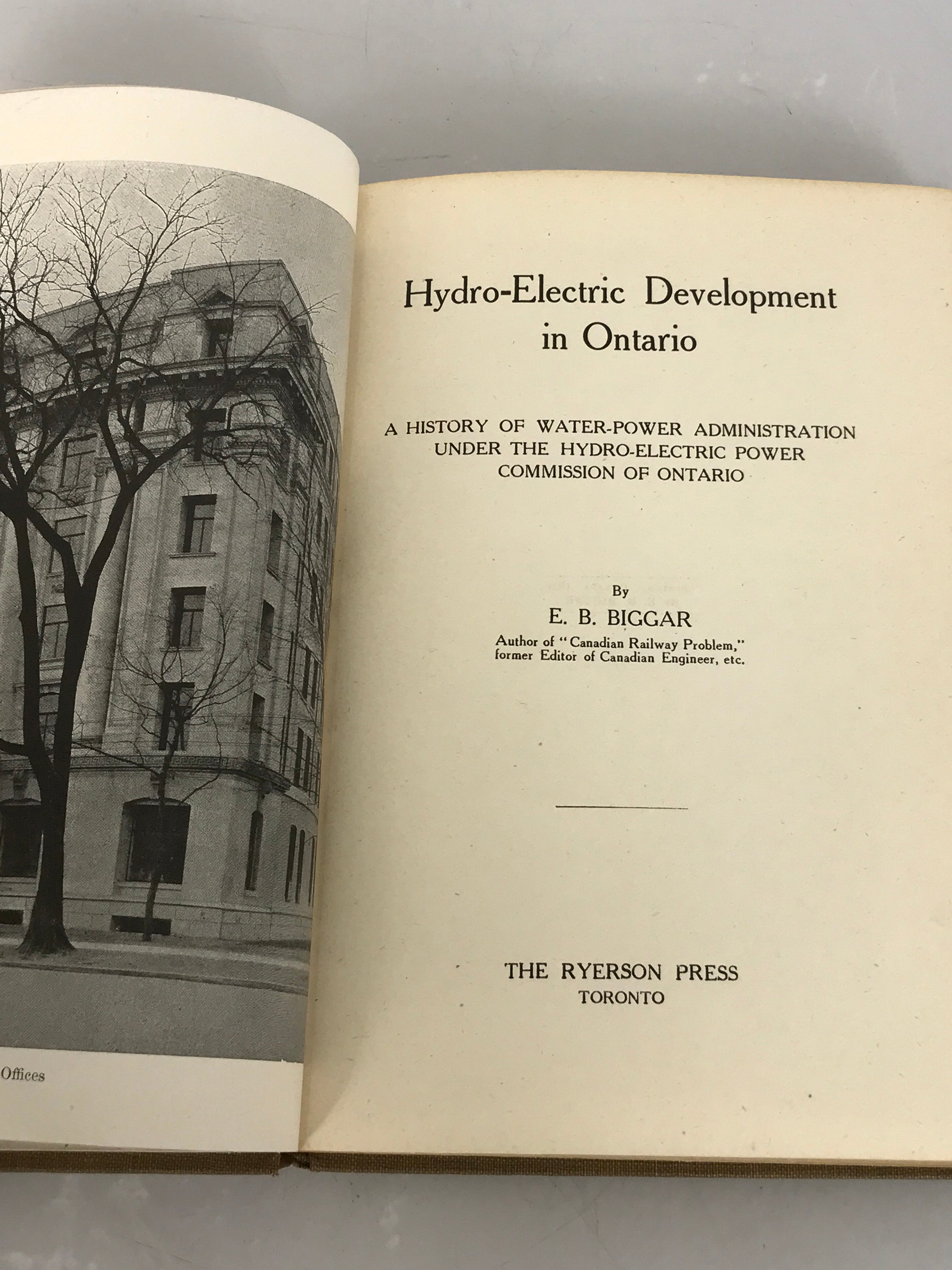 Hydro-Electric Development in Ontario by E.B. Biggar 1920 HC
