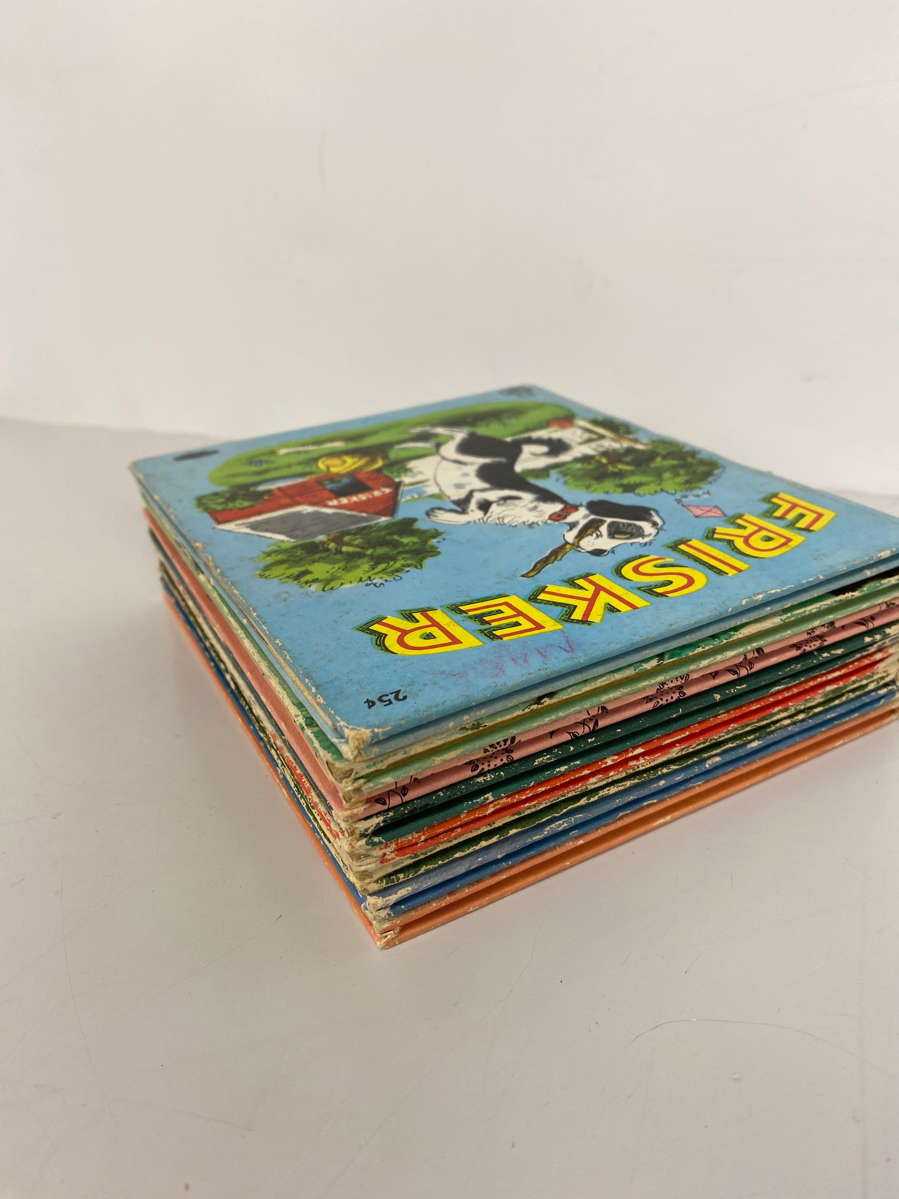 Lot of 8 Vintage Tell-A-Tale Books Bugs Bunny, Lassie, Cpt Kangaroo HC