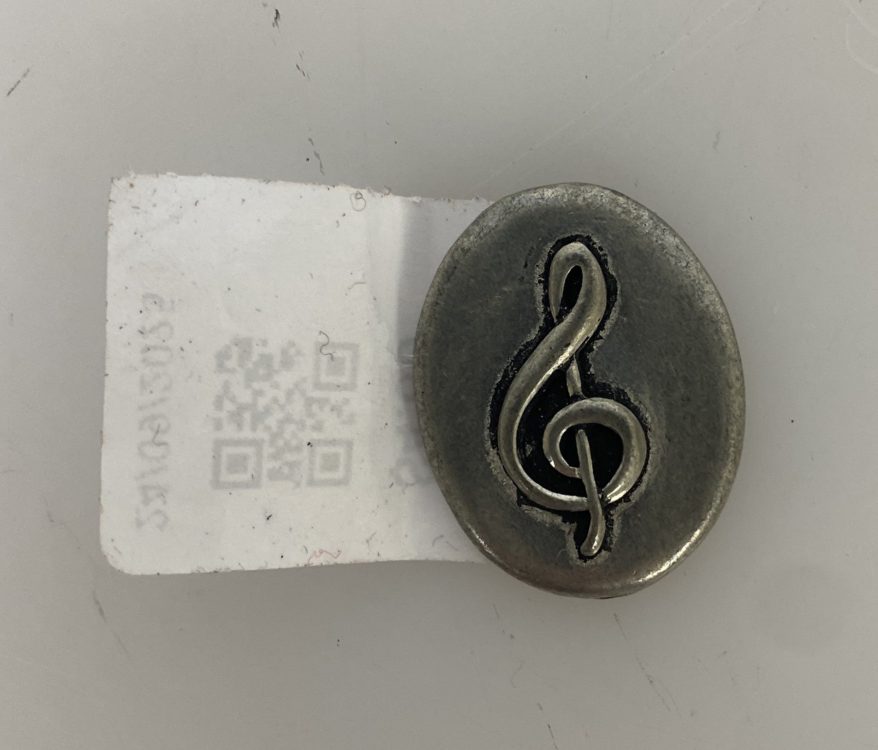 Lead-Free Treble Clef And Listen Pocket Token