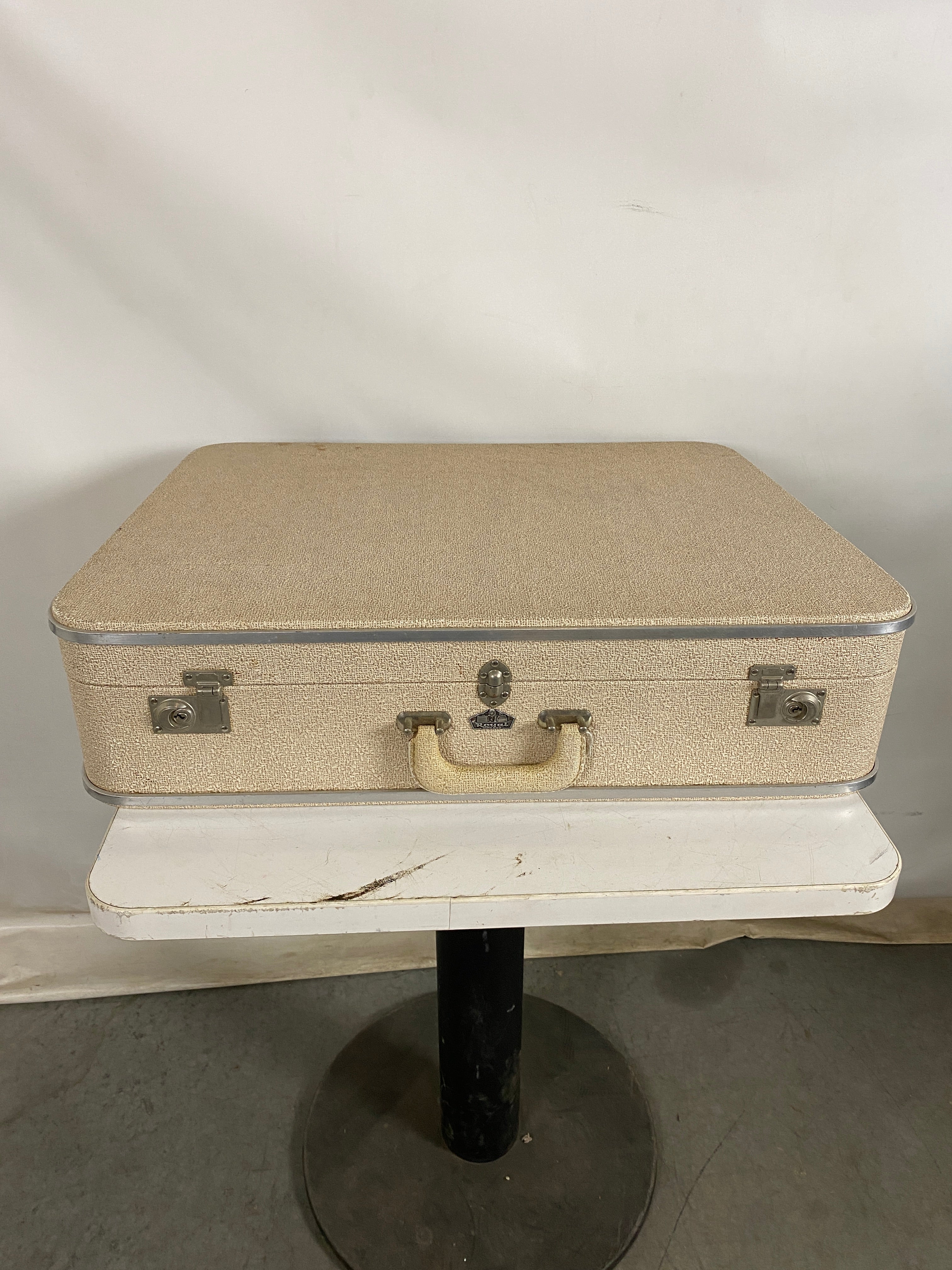Vintage Royal Chicago Luggage Suitcase