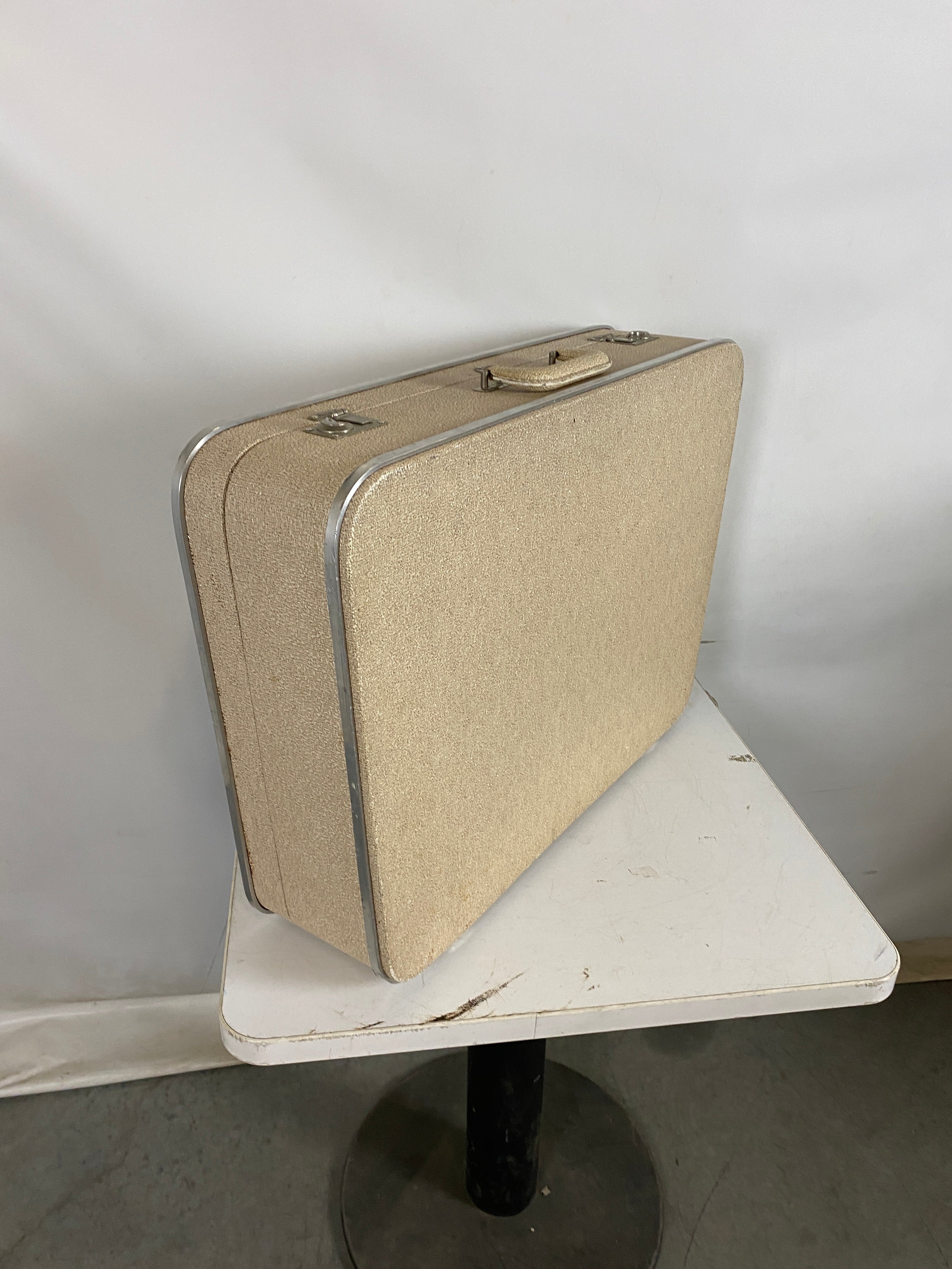 Vintage Royal Chicago Luggage Suitcase