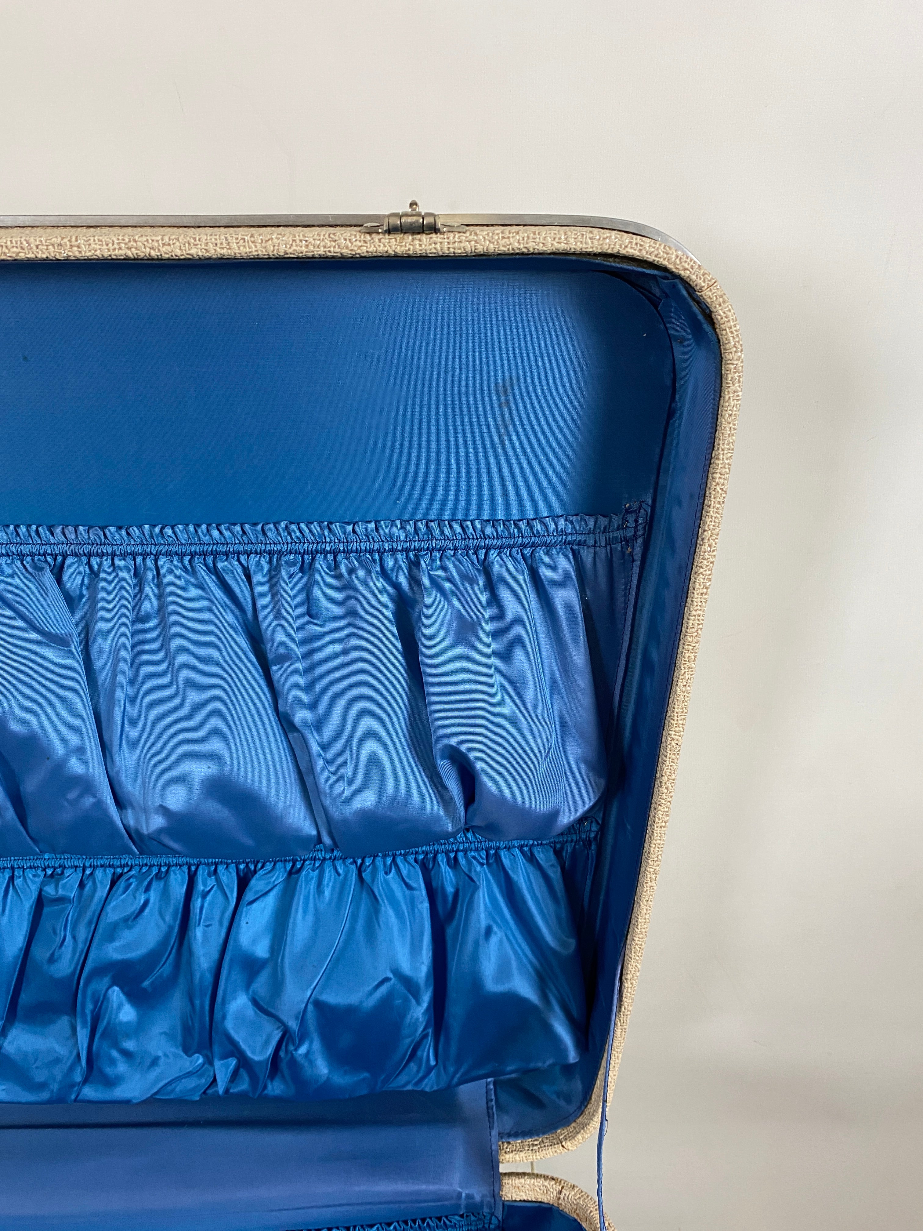 Vintage Royal Chicago Luggage Suitcase