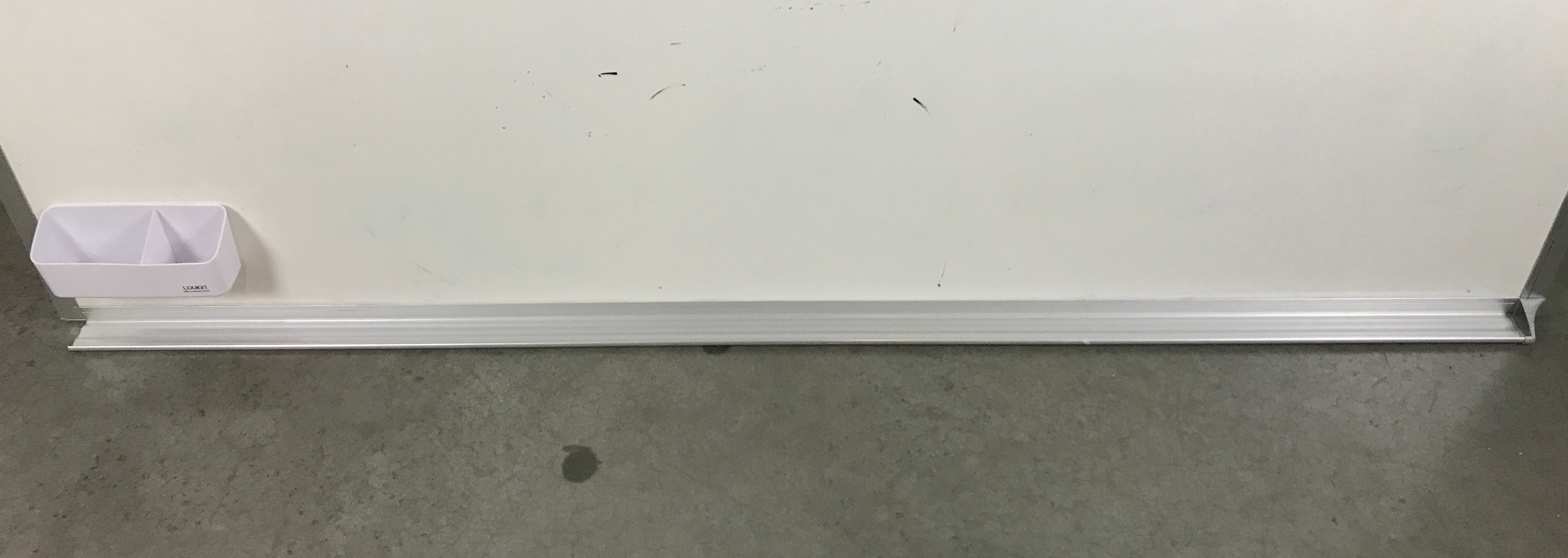 Quartet Metal Framed White Board with Ledge (B)