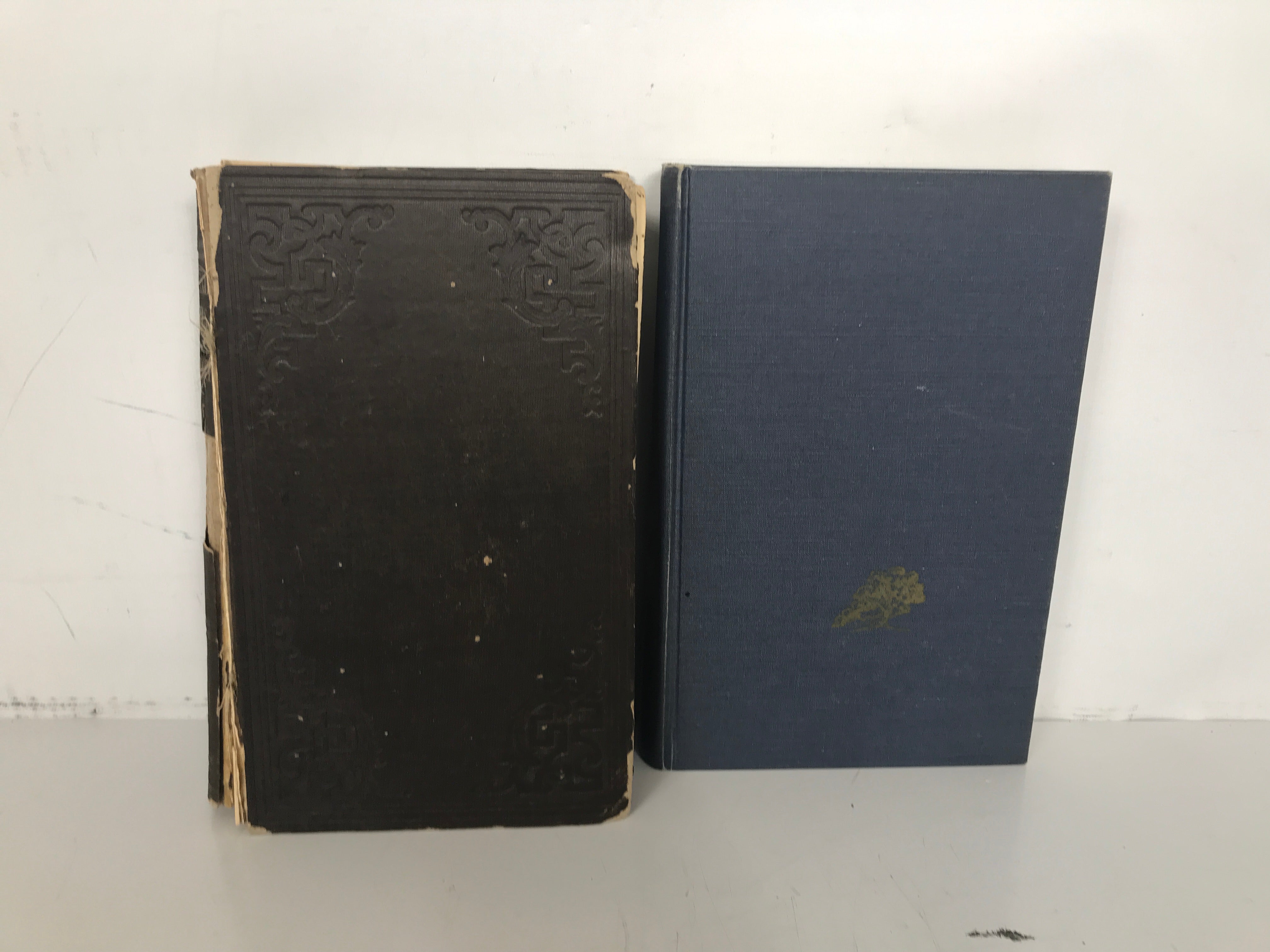 Lot of 2: Colony of Connecticut 1850/Colonial History of Hartford 1974 HC