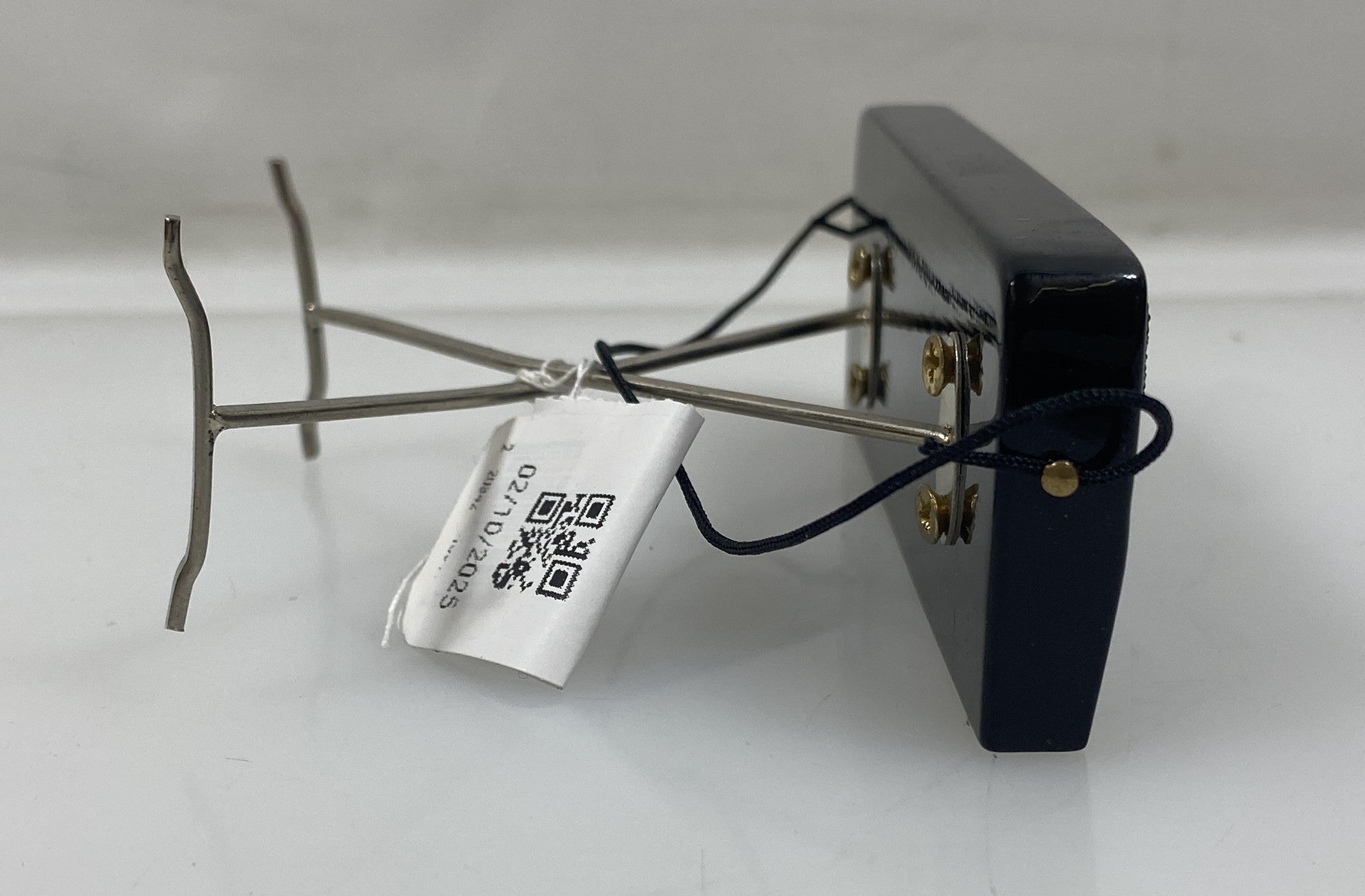 Black Electric Keyboard Ornament