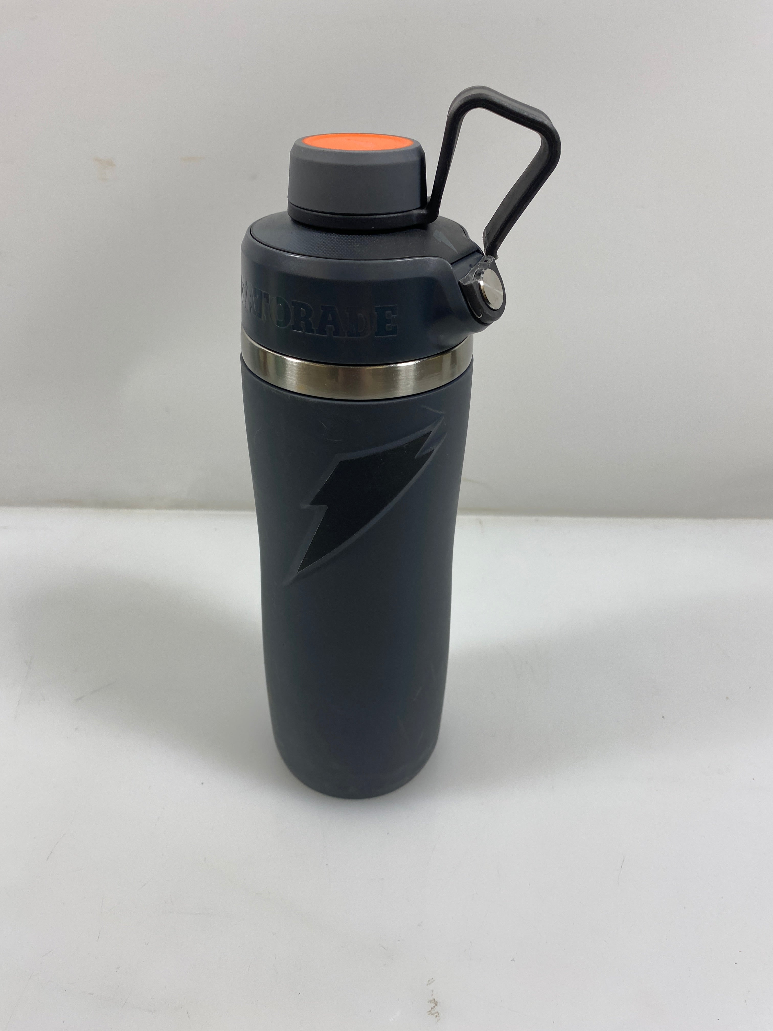 Gatorade Gray Insulated Water Bottle 22oz