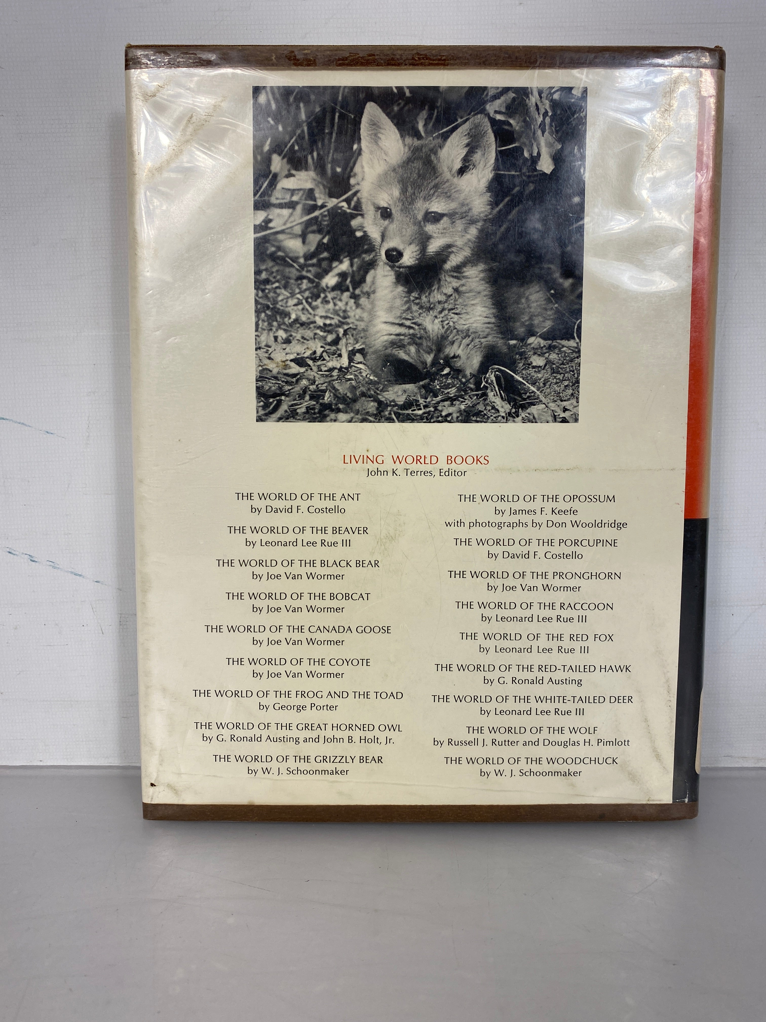 Rare First Edition The World of the Red Fox by Leonard Lee Rue III 1969 HC DJ
