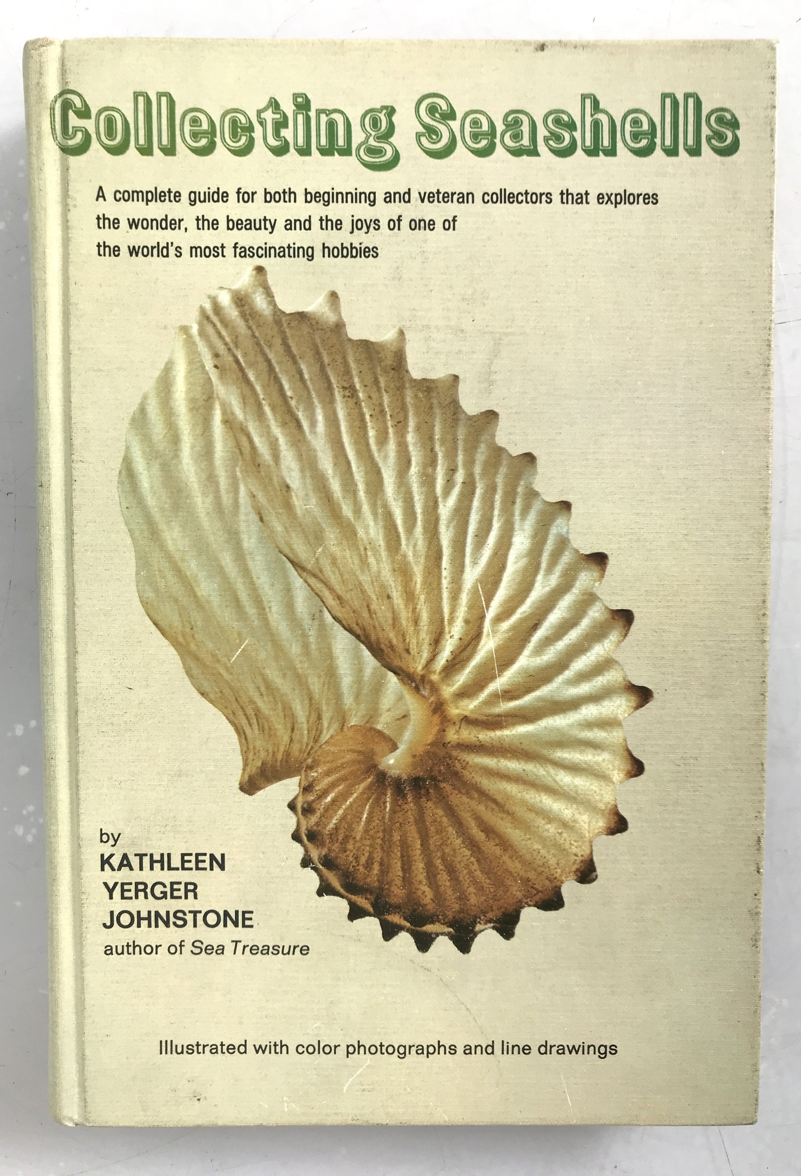 Collecting Seashells Kathleen Yerger Johnstone 1970 HC