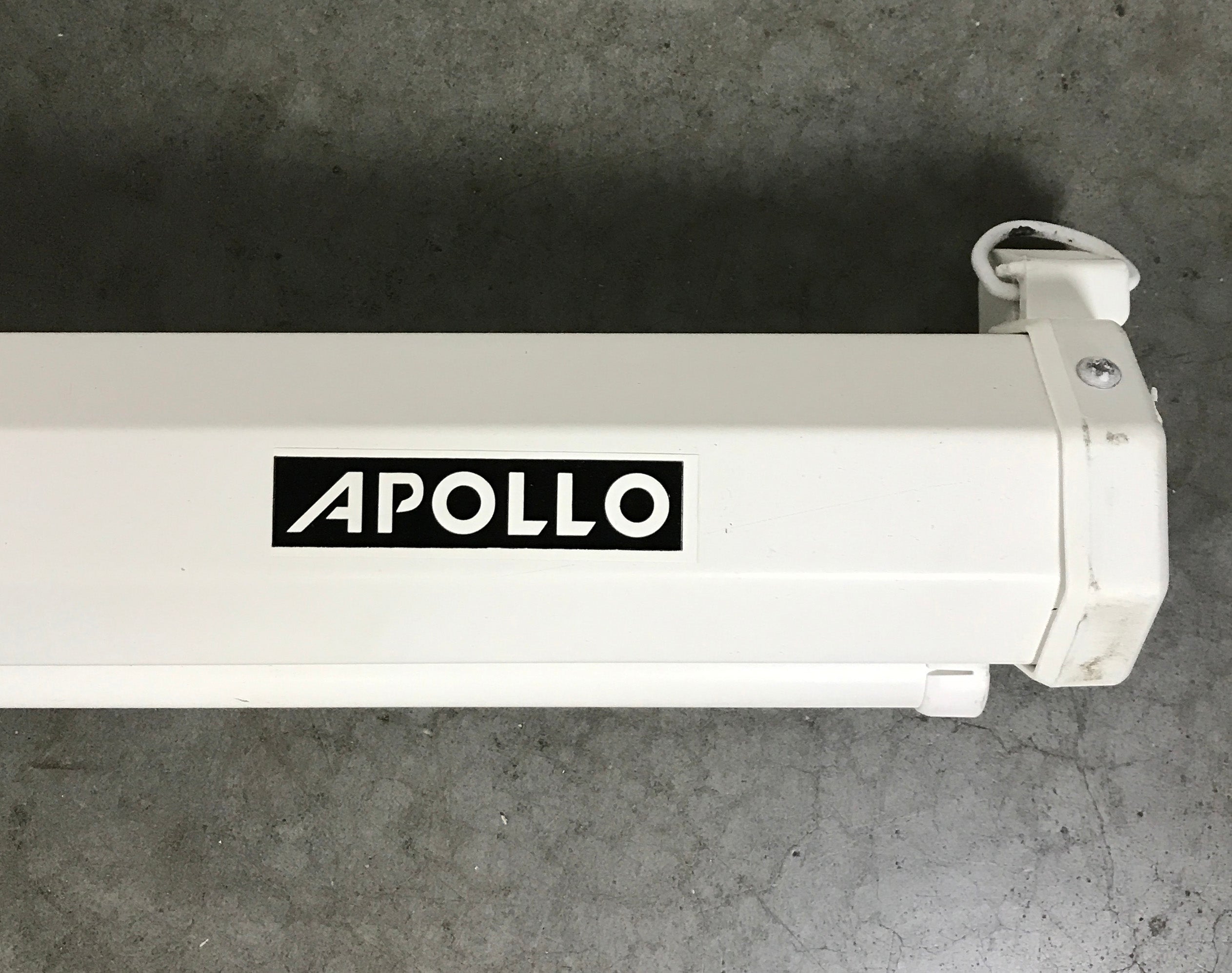 Apollo White Projector Screen