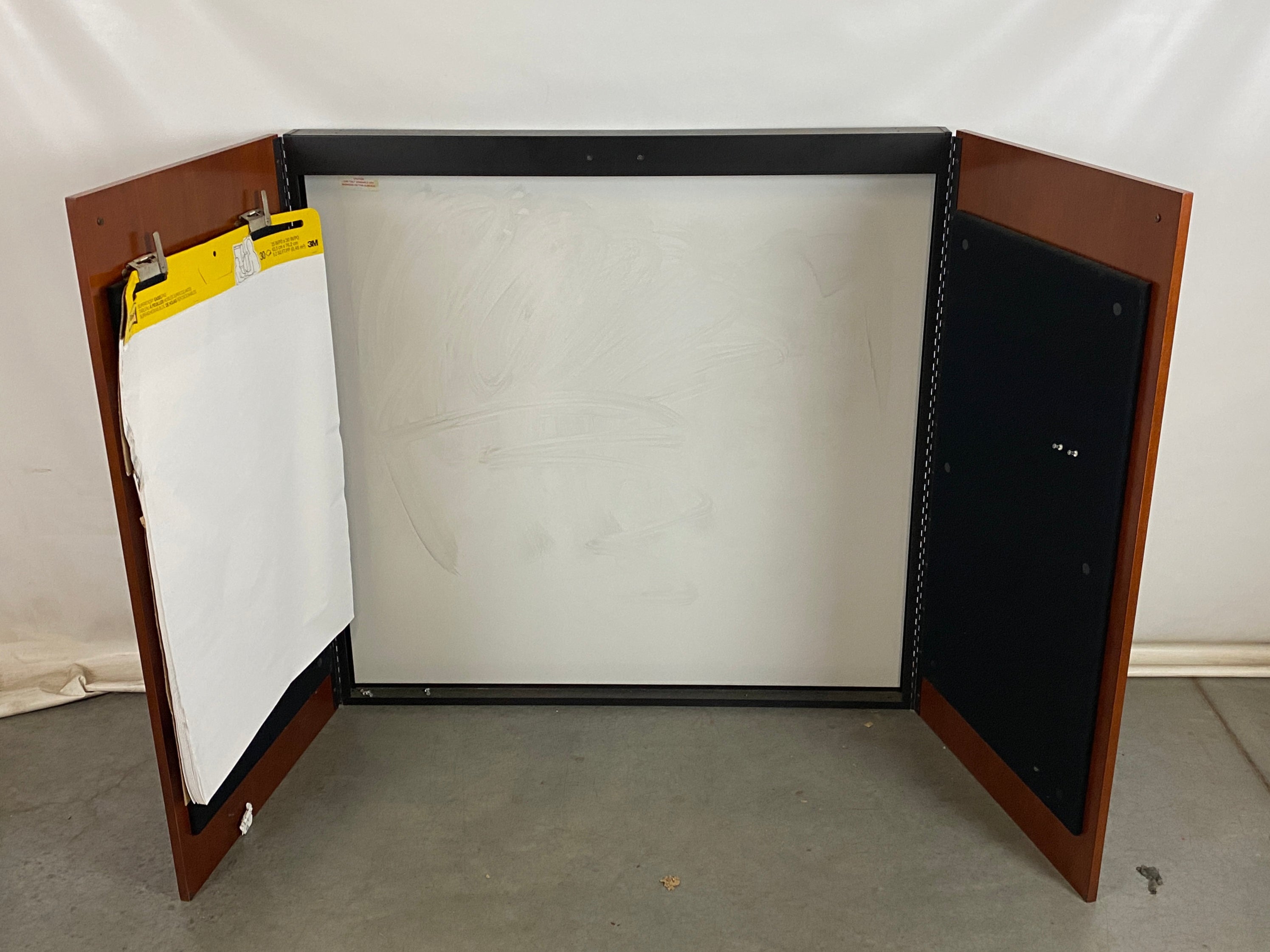 Wooden 2-Door Presentation Cabinet/Board