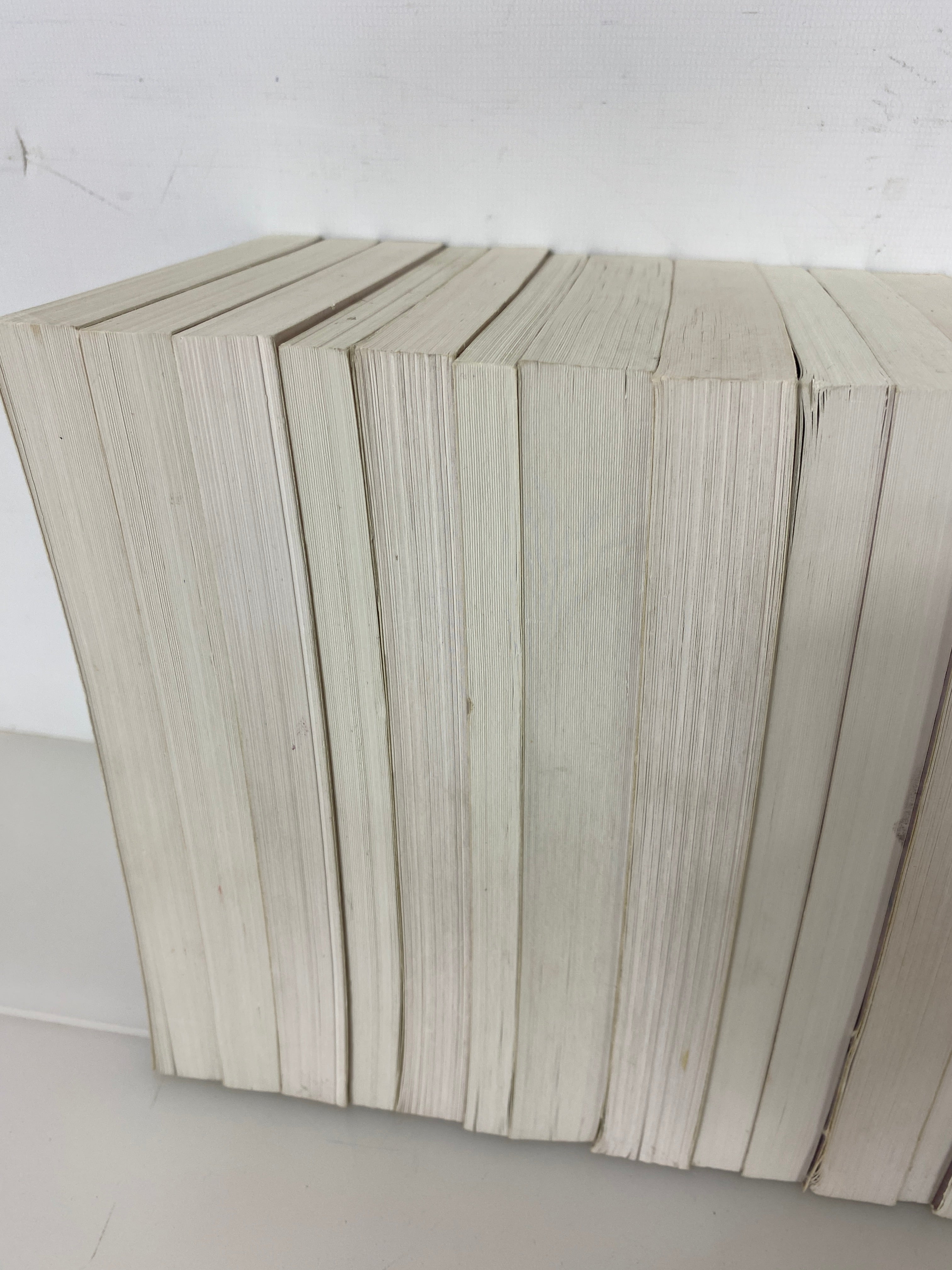 Set of 39 People's Commentary Bible 1990's Concordia House SC