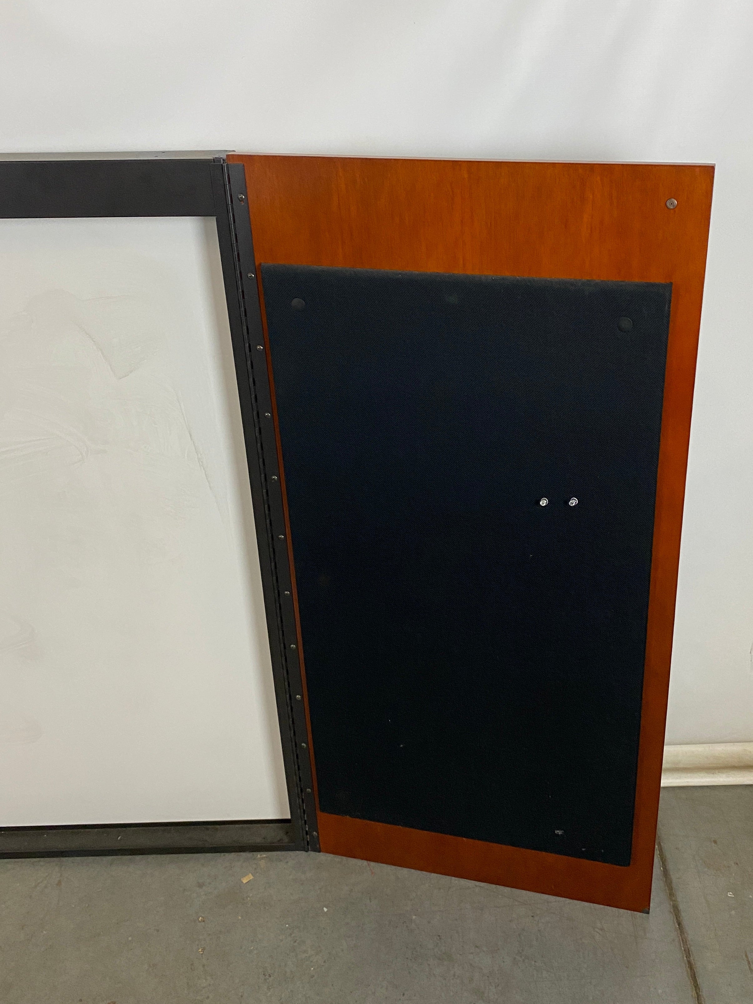 Wooden 2-Door Presentation Cabinet/Board