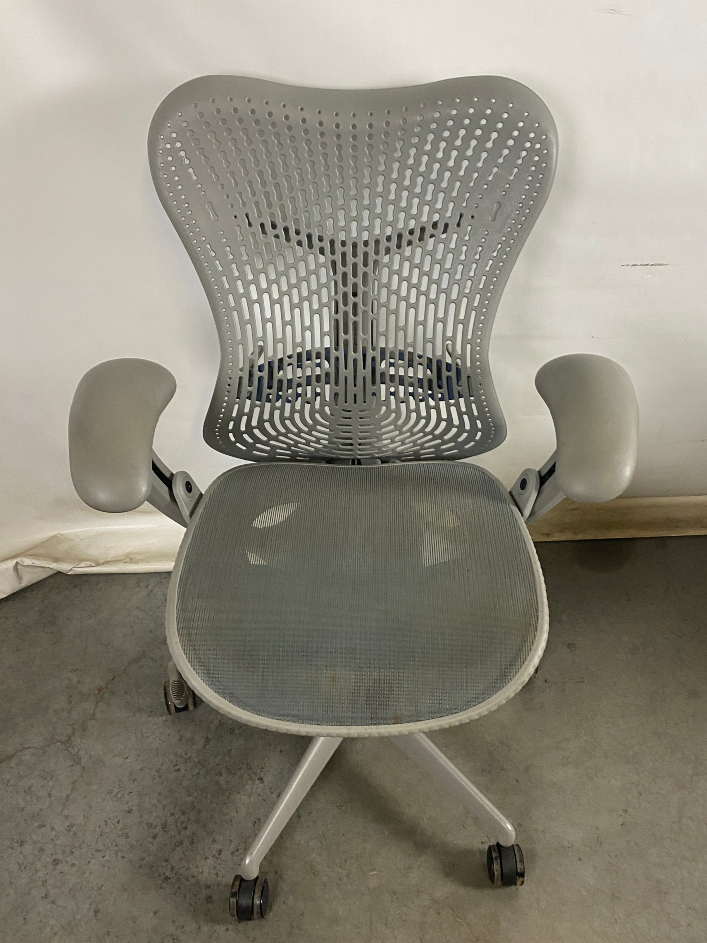 Herman Miller Light Grey Mirra Ergonomic Office Chair