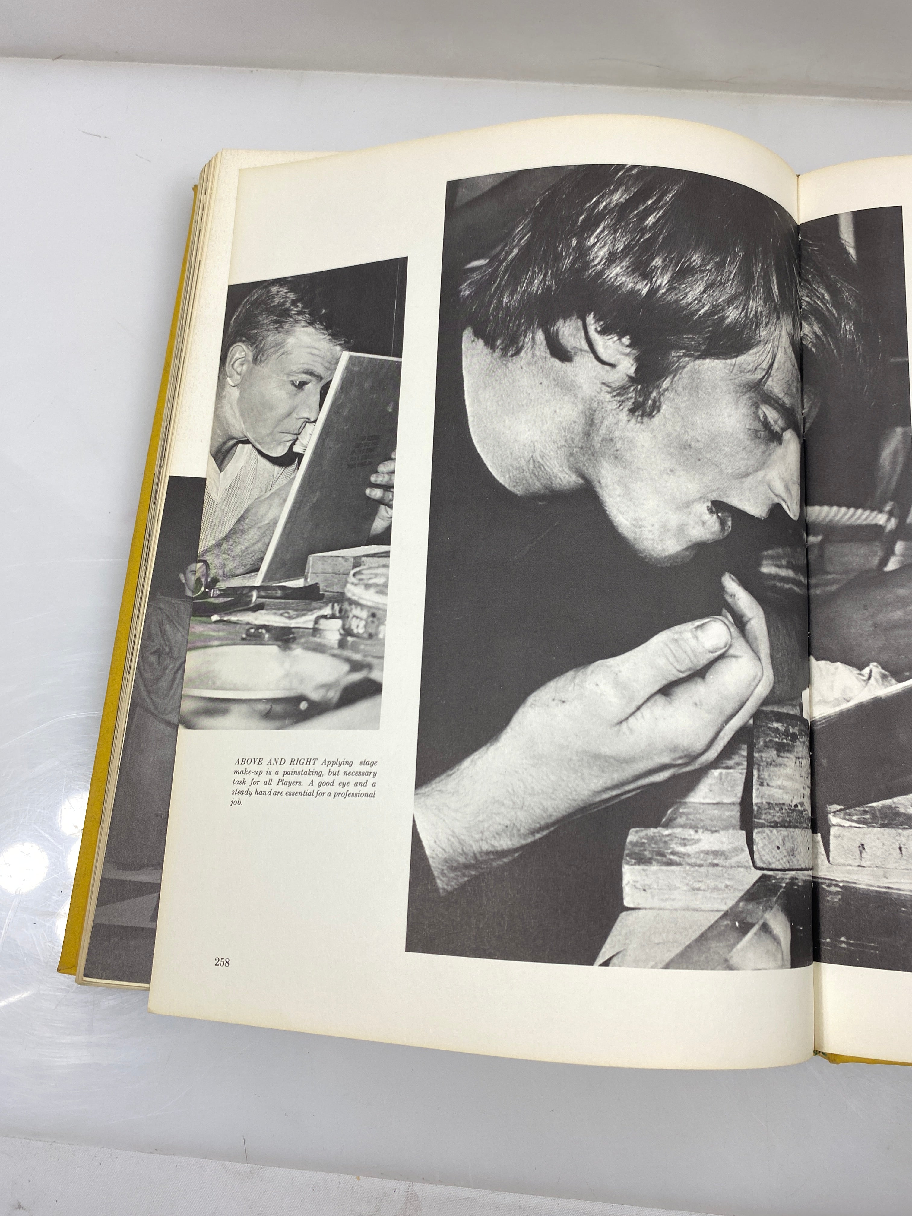 1968 "Tower" University of Detroit Yearbook Detroit, MI HC