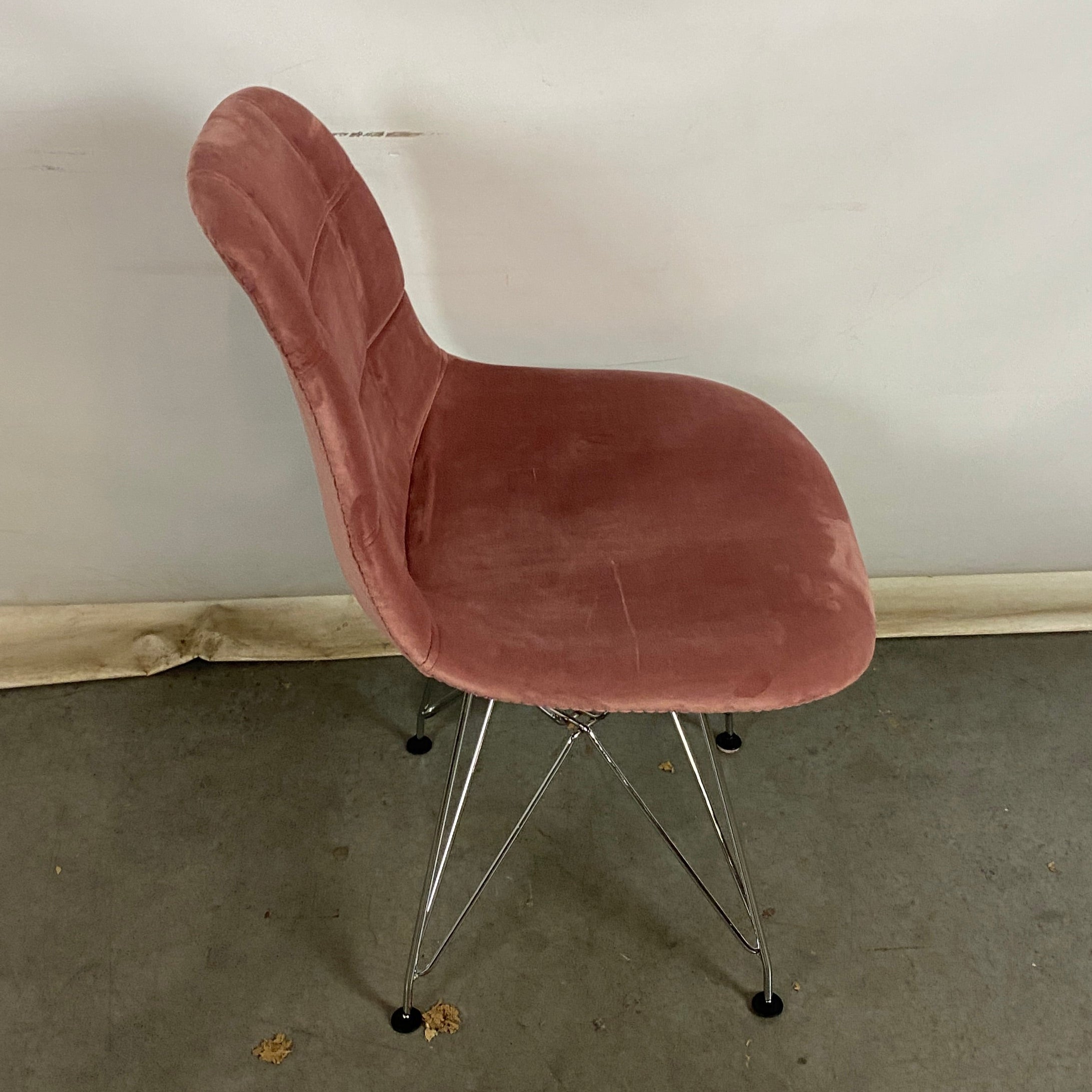 Mid Century Modern Pink Velvet Dining Chair