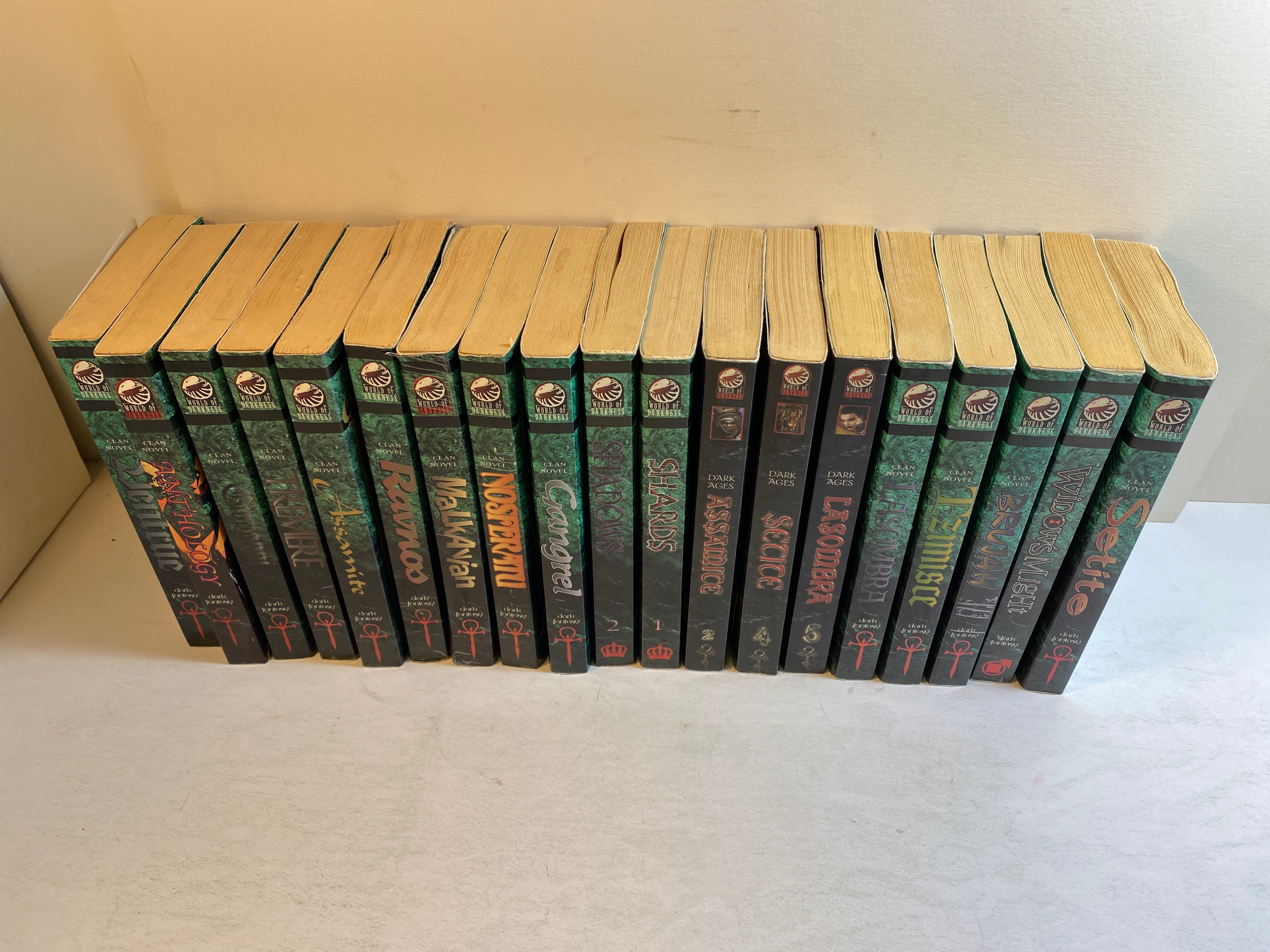 Lot of 19 Vampire Masquerade White Wolf Clan Novels SC 1999-2003
