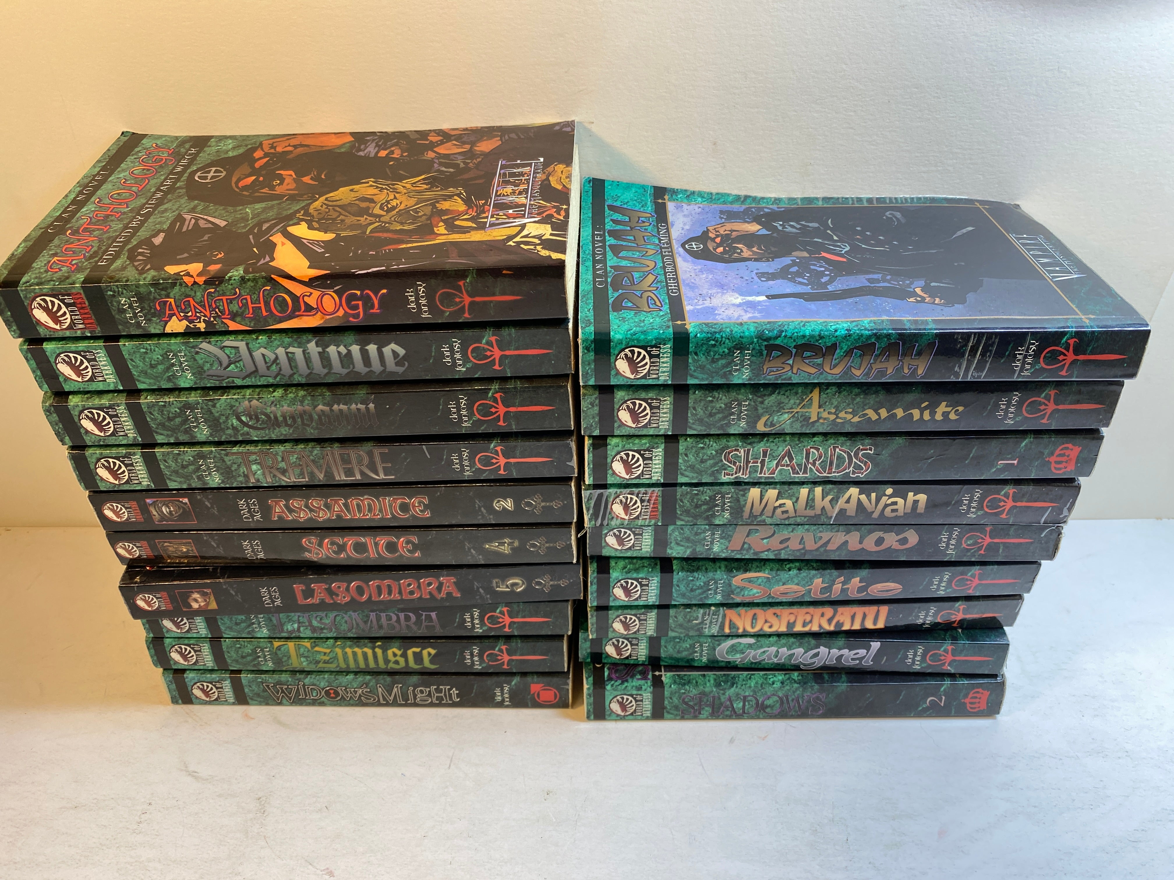 Lot of 19 Vampire Masquerade White Wolf Clan Novels SC 1999-2003