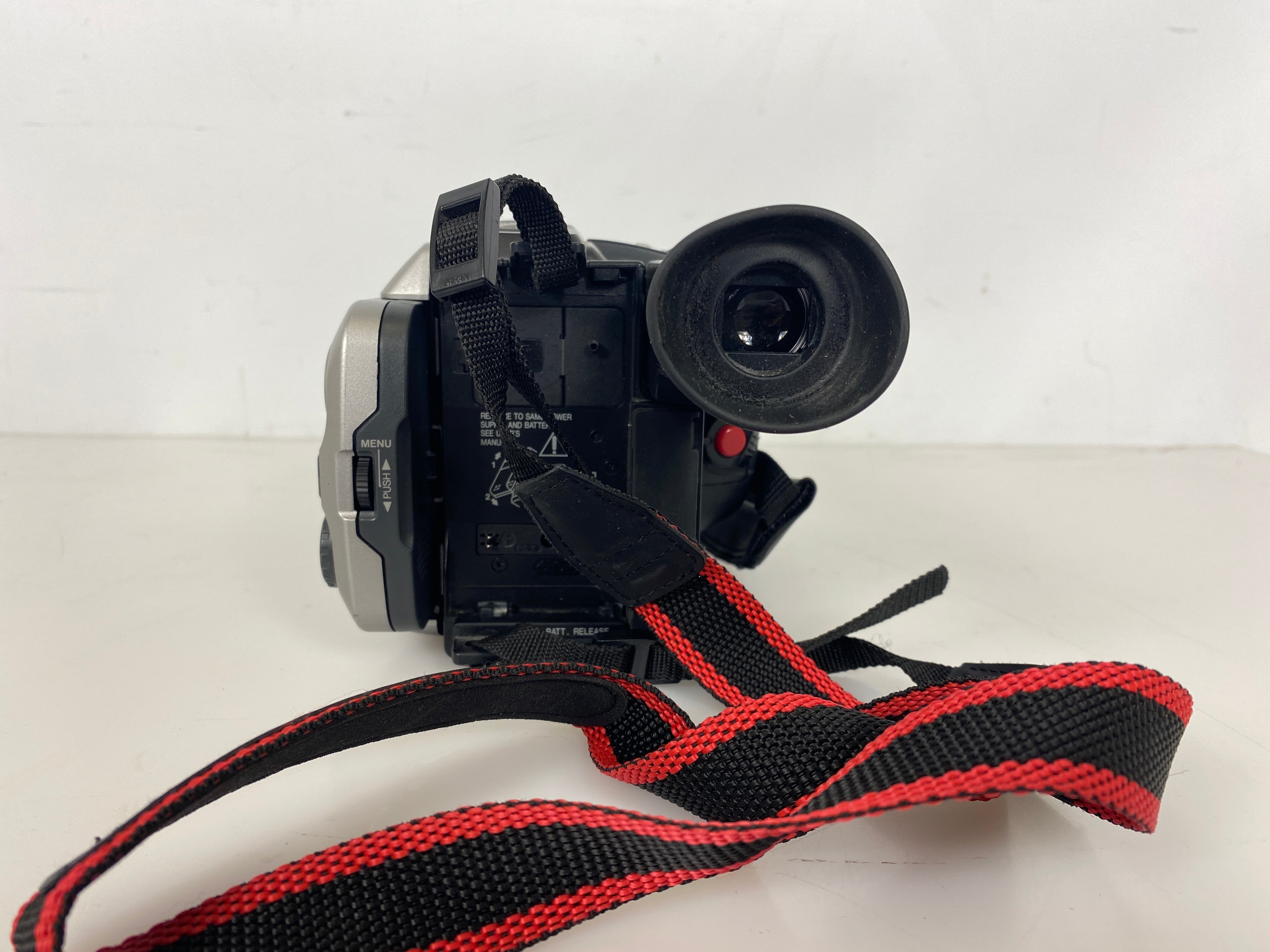 JVC GR-AXM700U Compact VHS 44X Zoom Video Camera - *Untested*