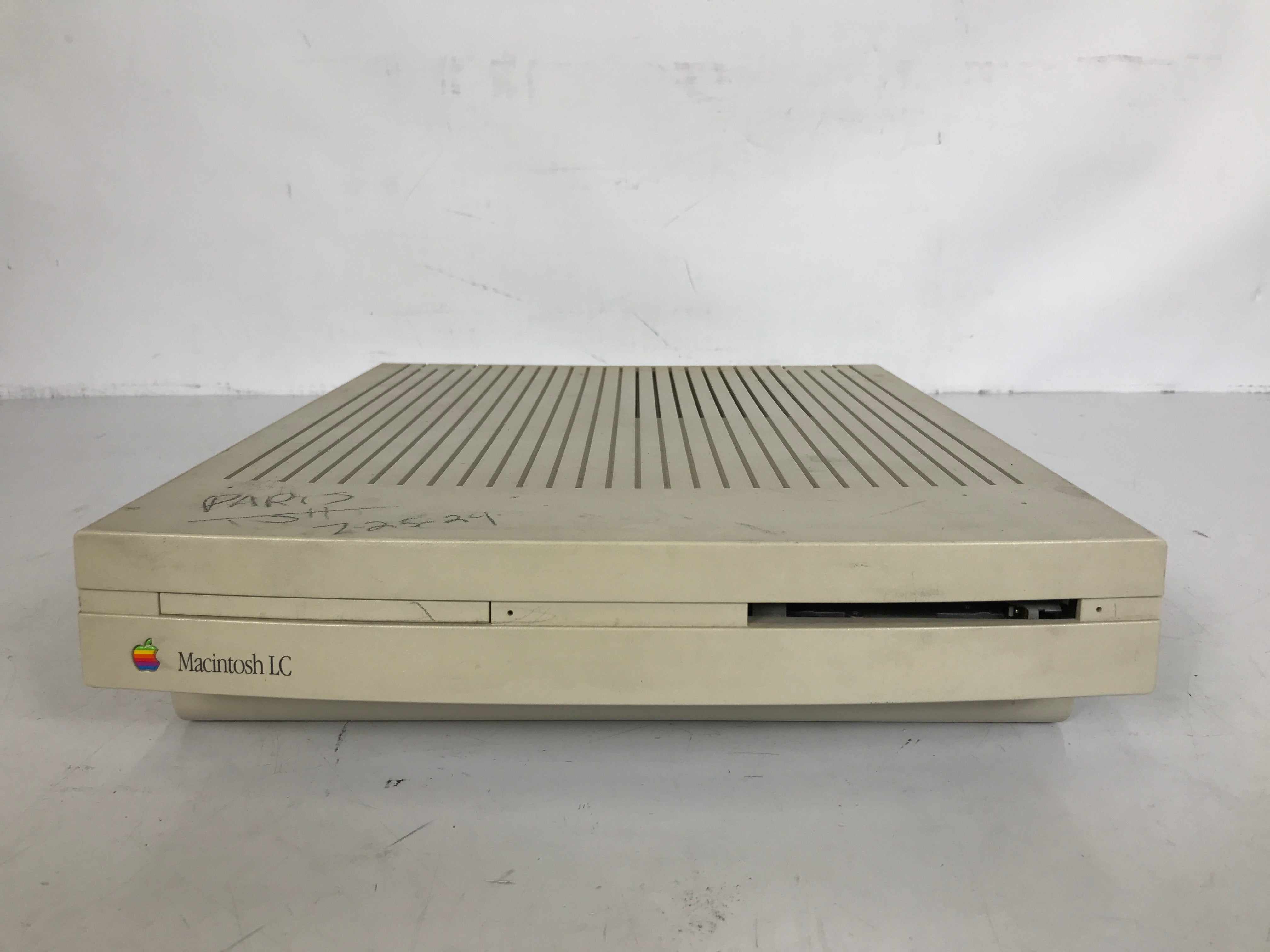 Vintage Apple M0350 Macintosh LC Computer