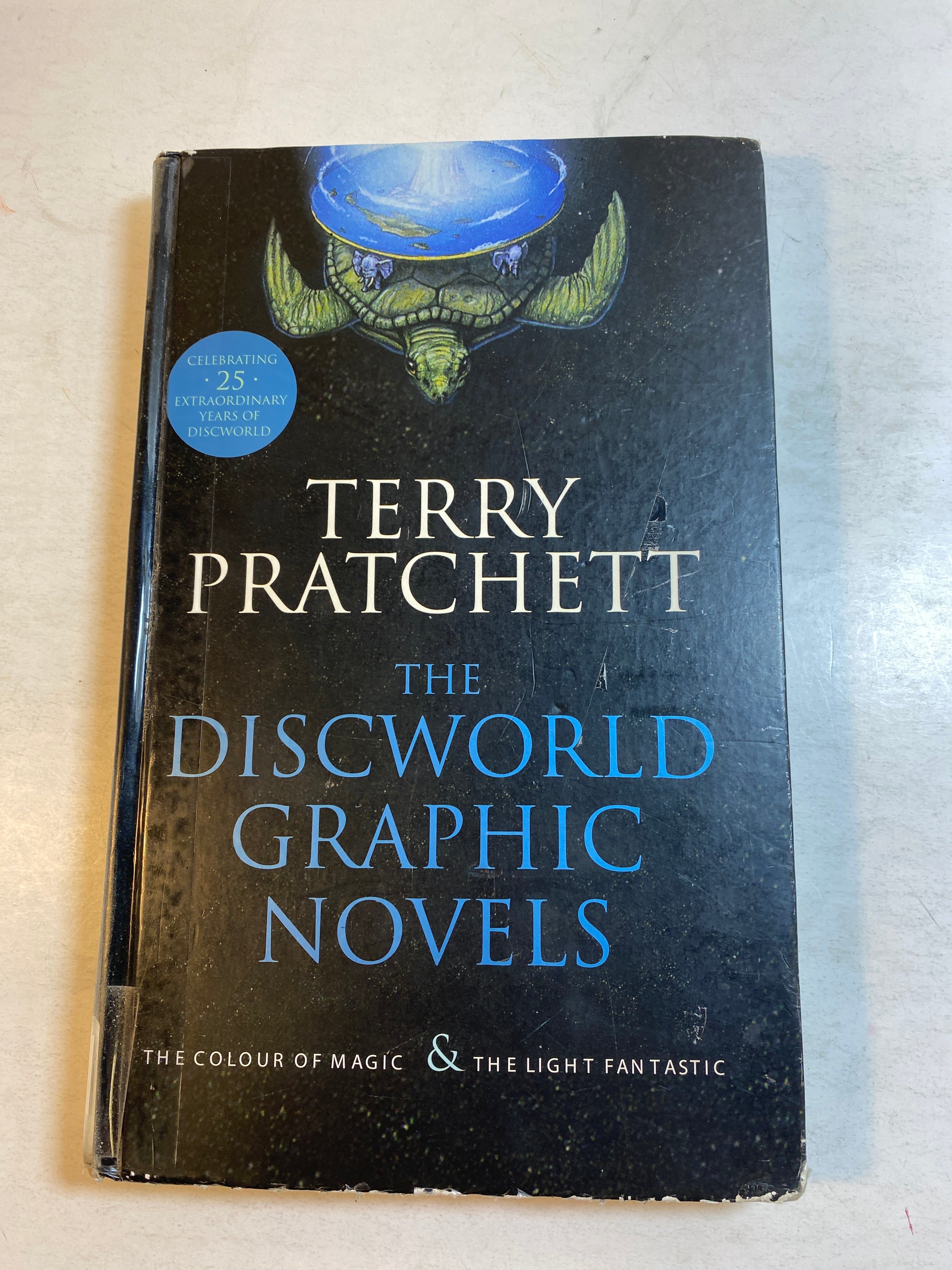 Discworld Graphic Novels Terry Pratchett HC 2008
