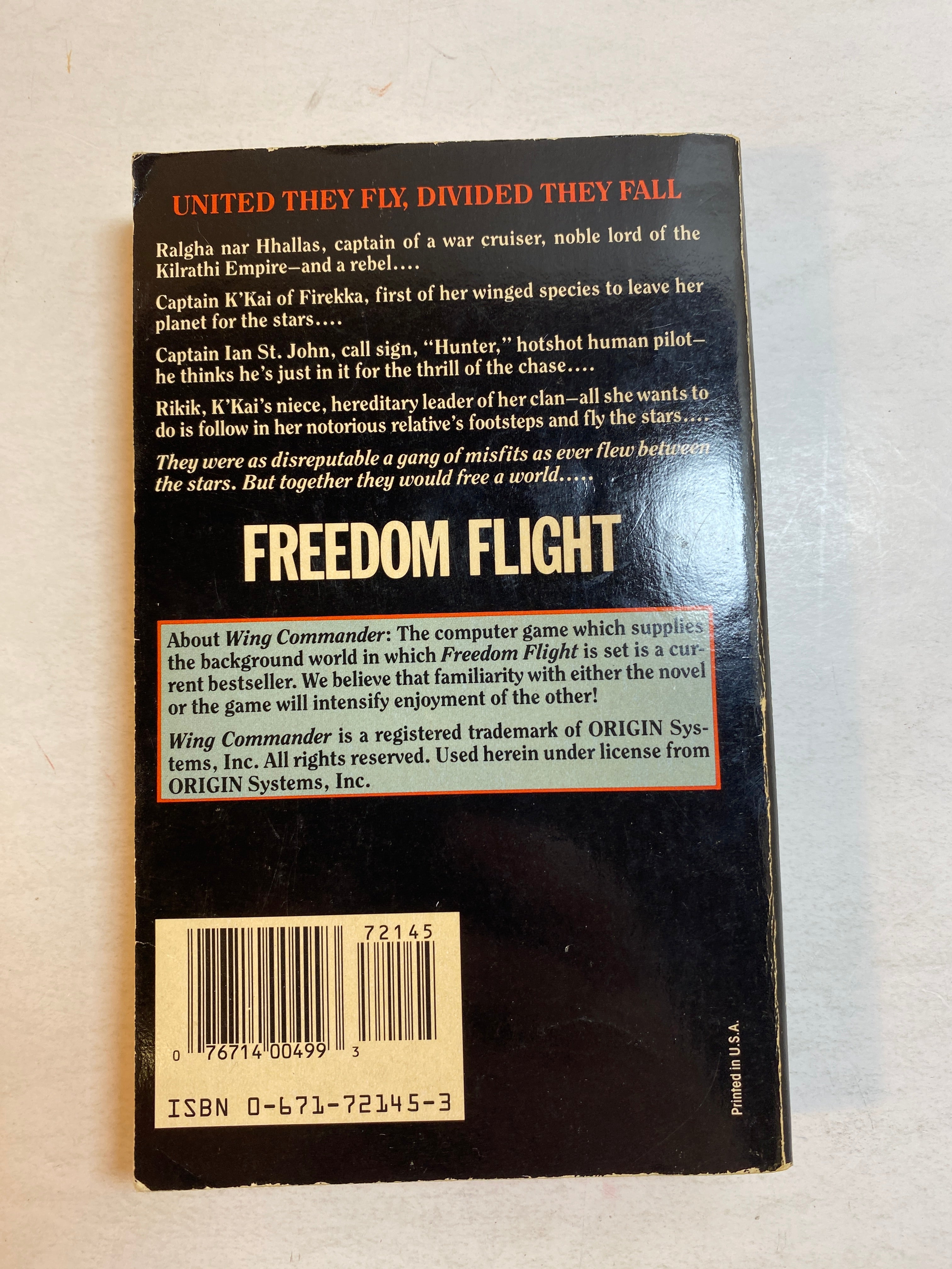 Lot of 2 Wing Commander Paperbacks Freedom Flight 1992-1999