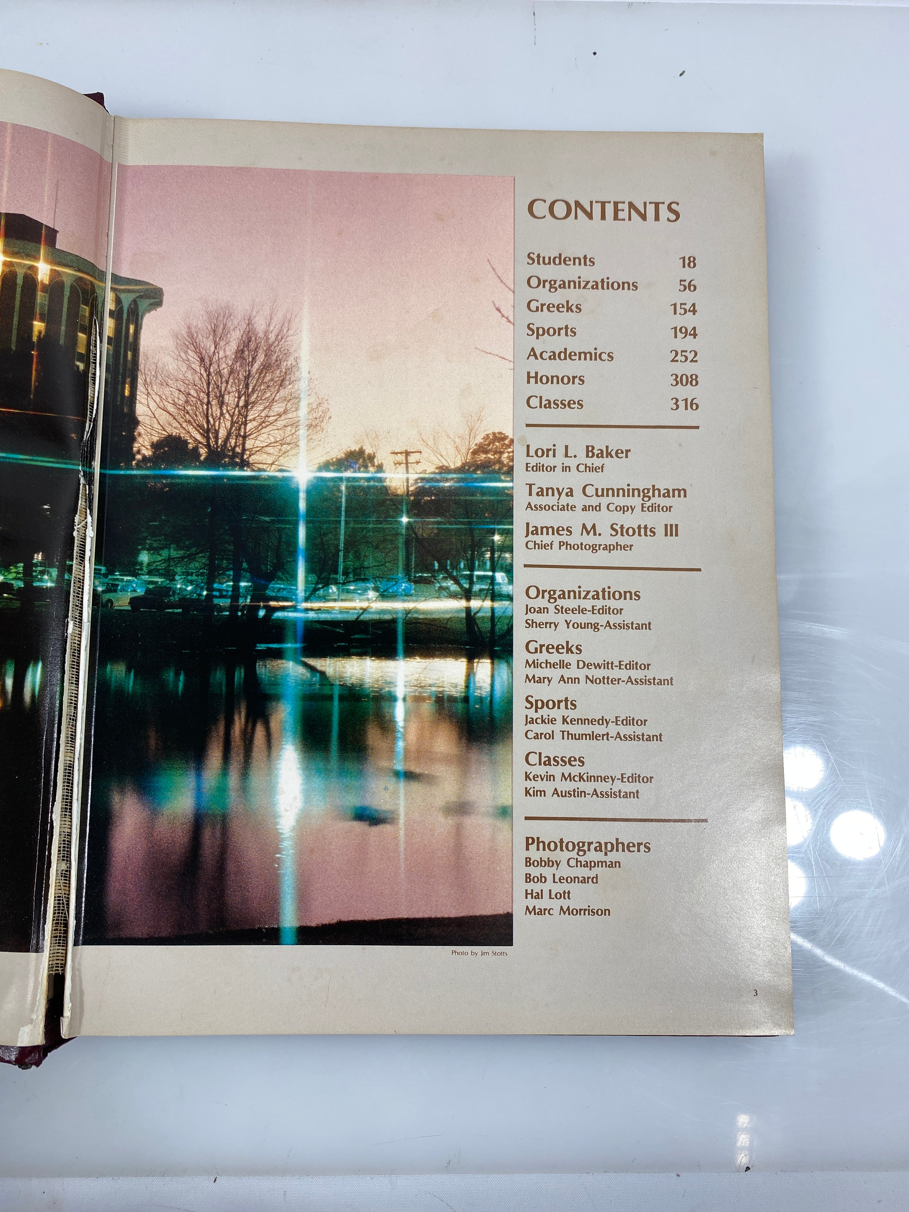 1984 Stephen F. Austin State University Yearbook Nacogdoches, Texas HC