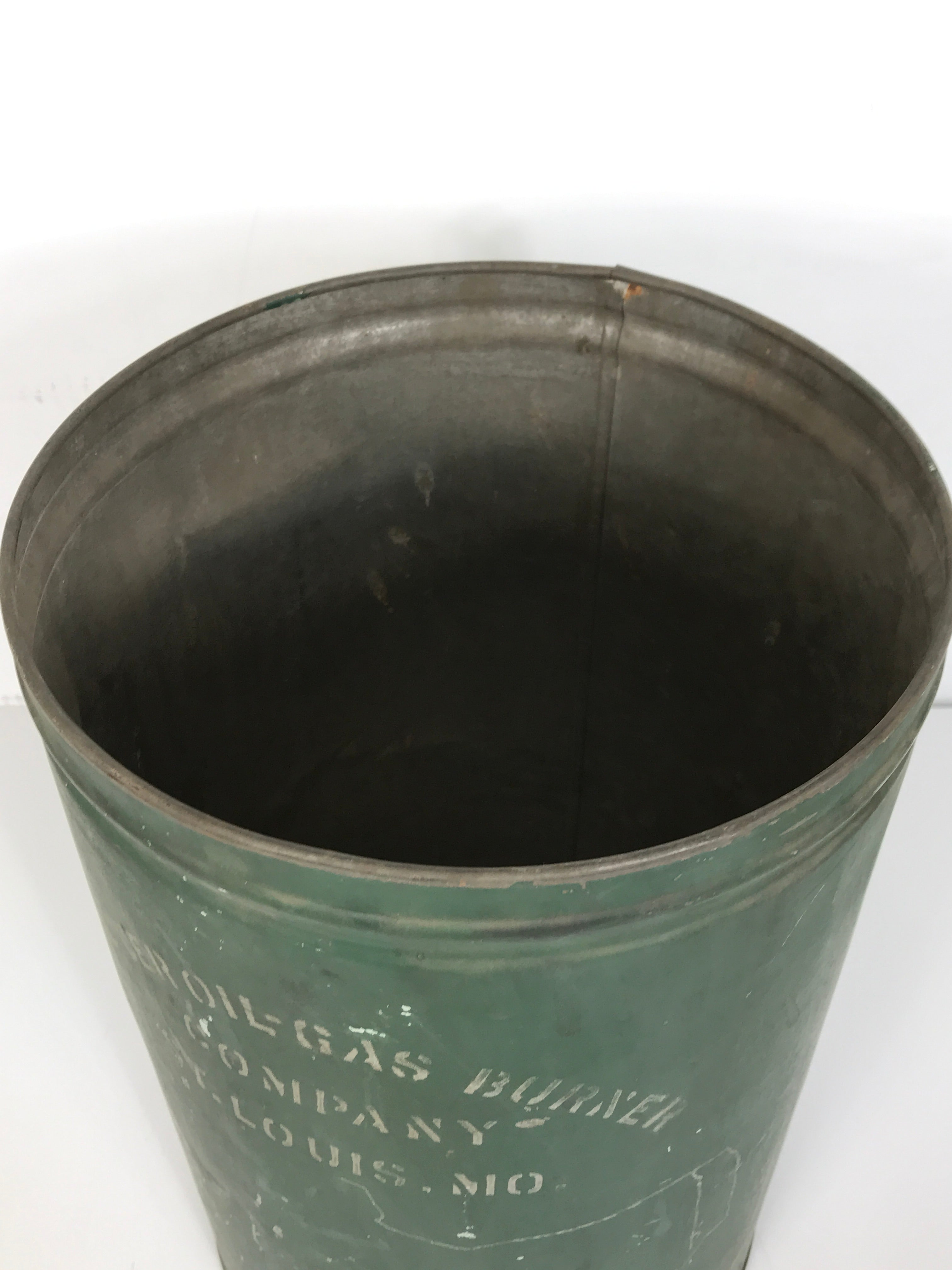 Antique Green Oliver Oil-Gas Burner Company Galvanized Can