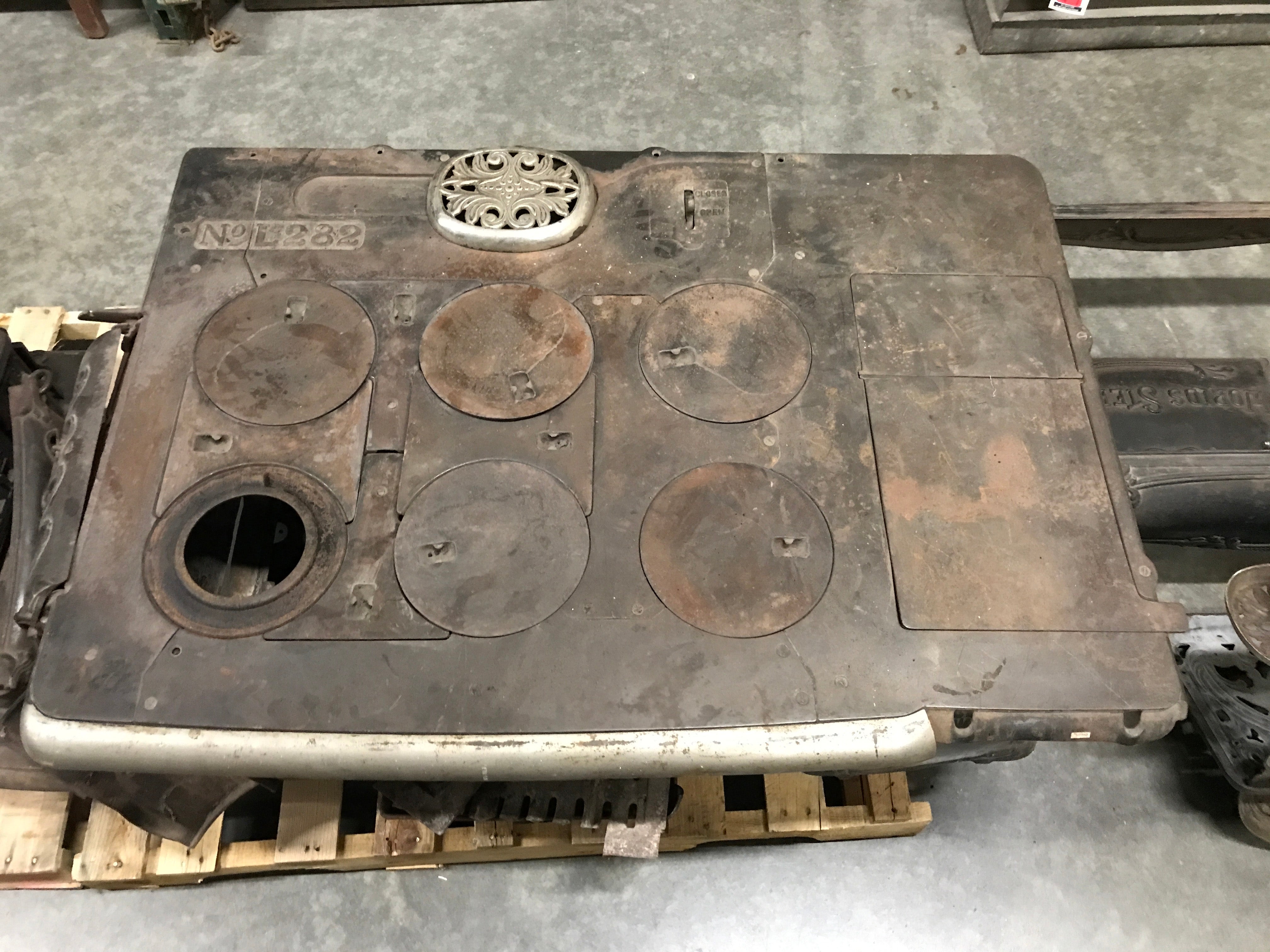 Antique Sill Cast Iron Cookstove