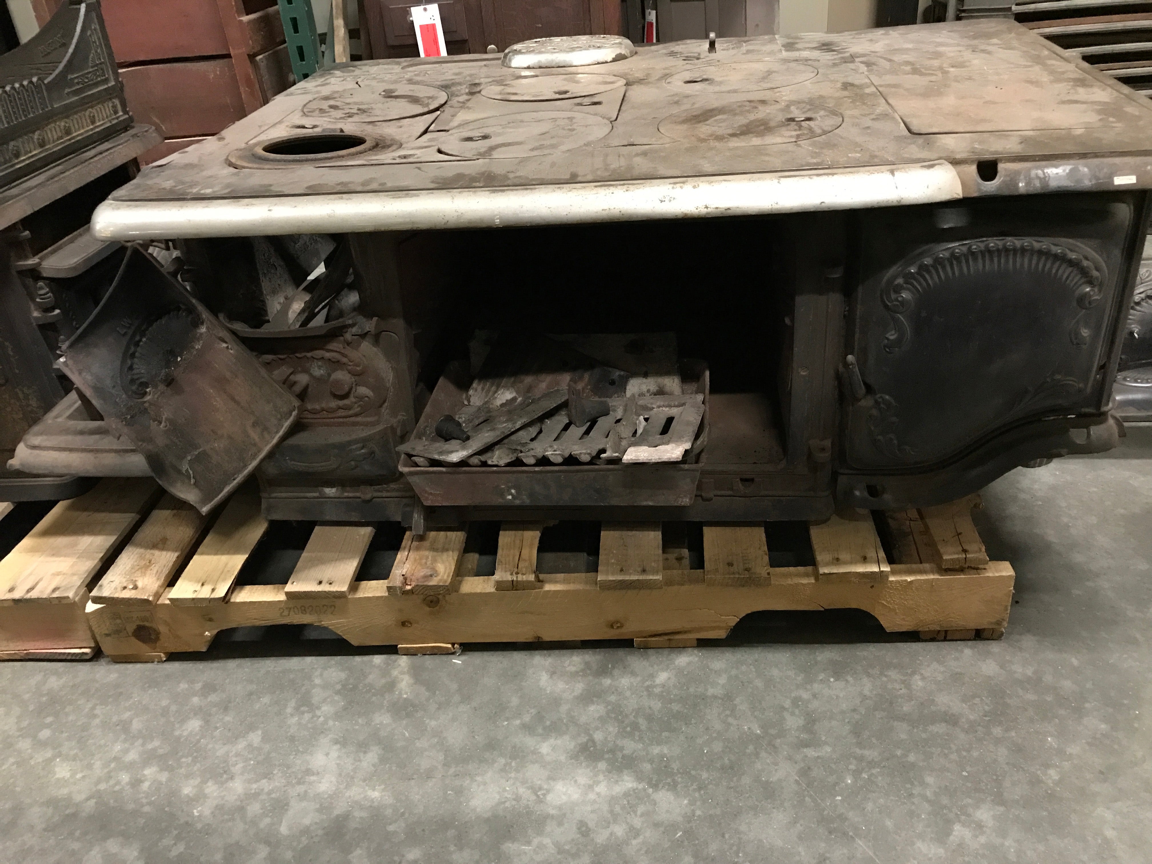 Antique Sill Cast Iron Cookstove