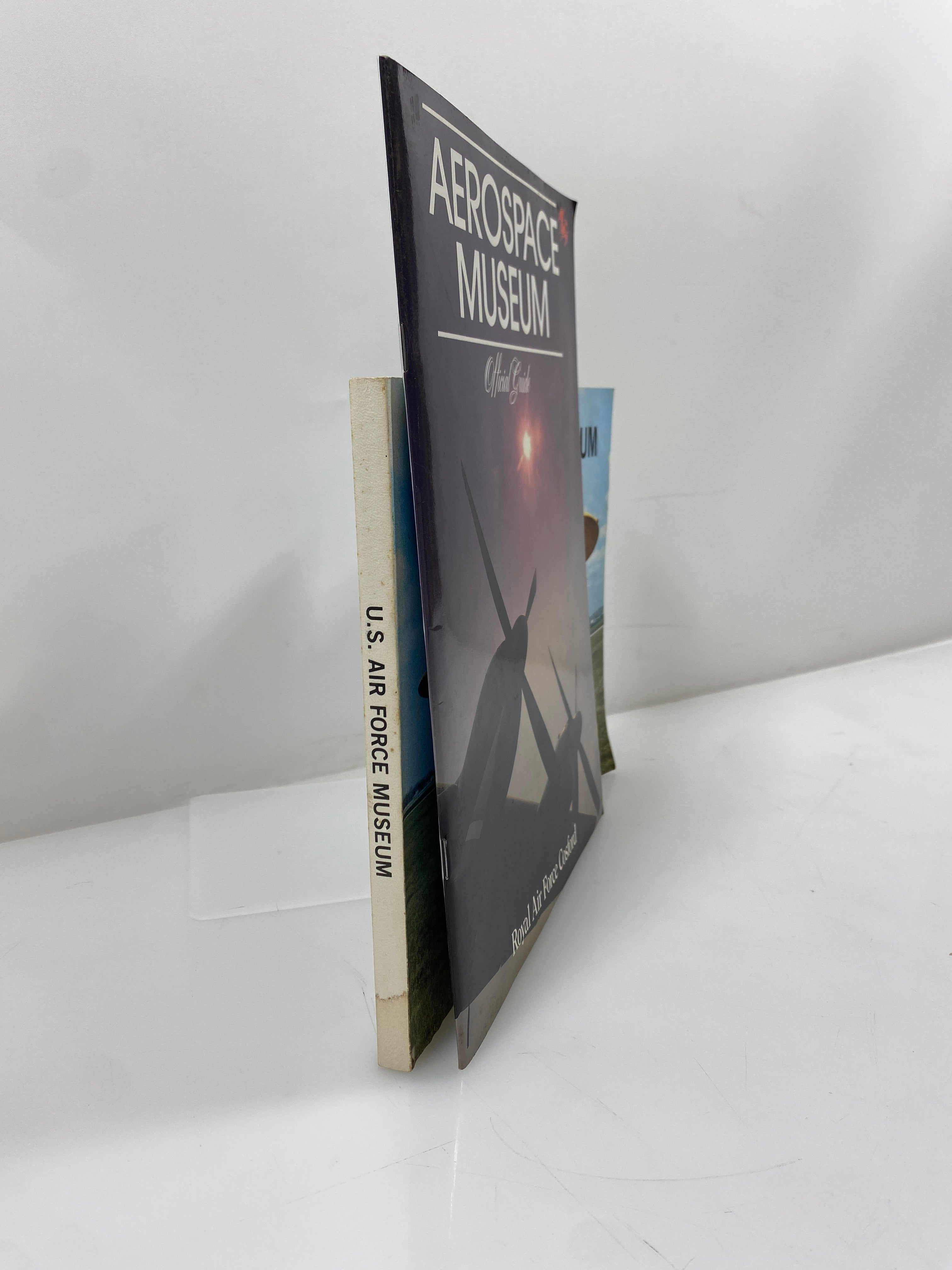 2 Guidebooks: US Air Force Museum/Royal Air Force Aerospace Museum SC