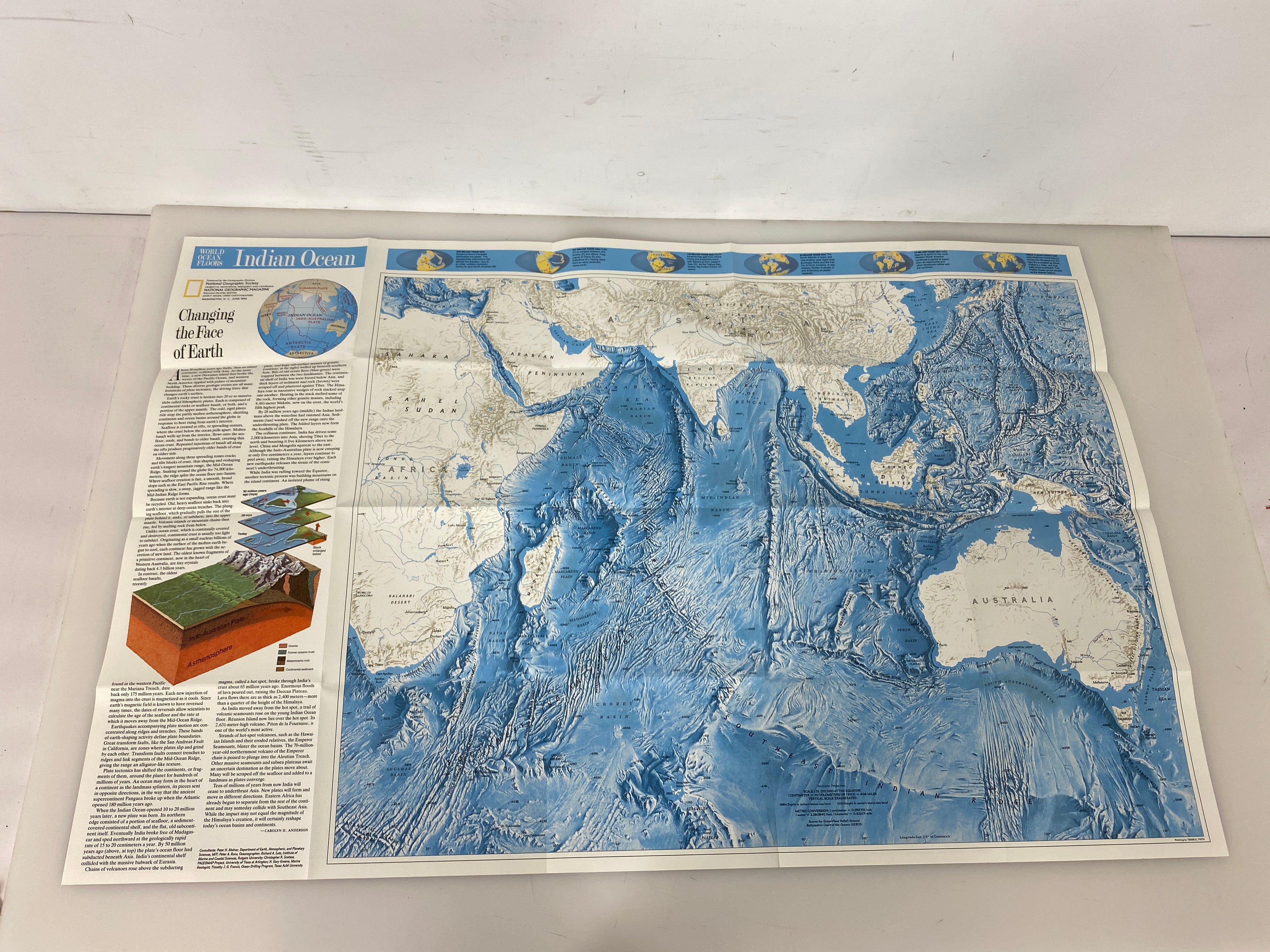 Lot of 4 Nat Geo Ocean Floor Maps/Infographics Atlantic/Pacific/Arctic