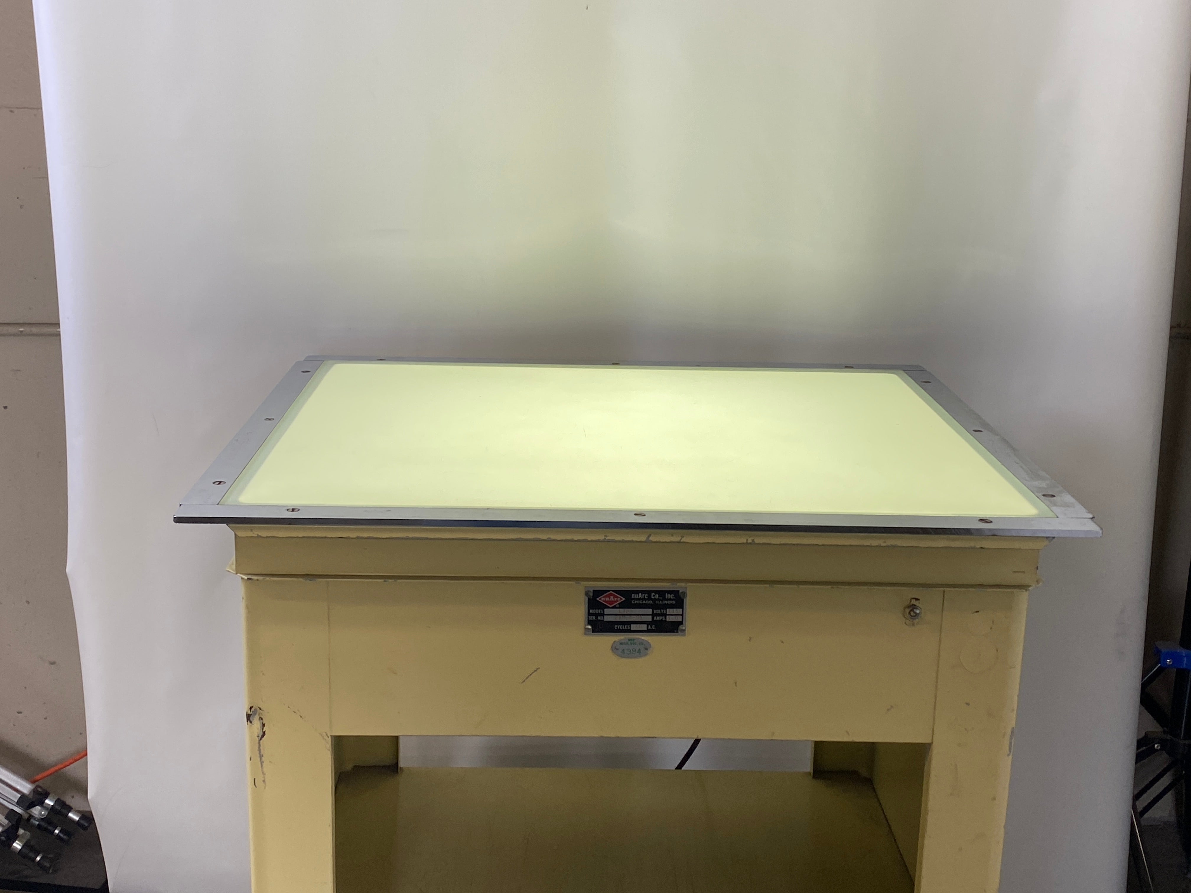 nuArc Light Table Cabinet