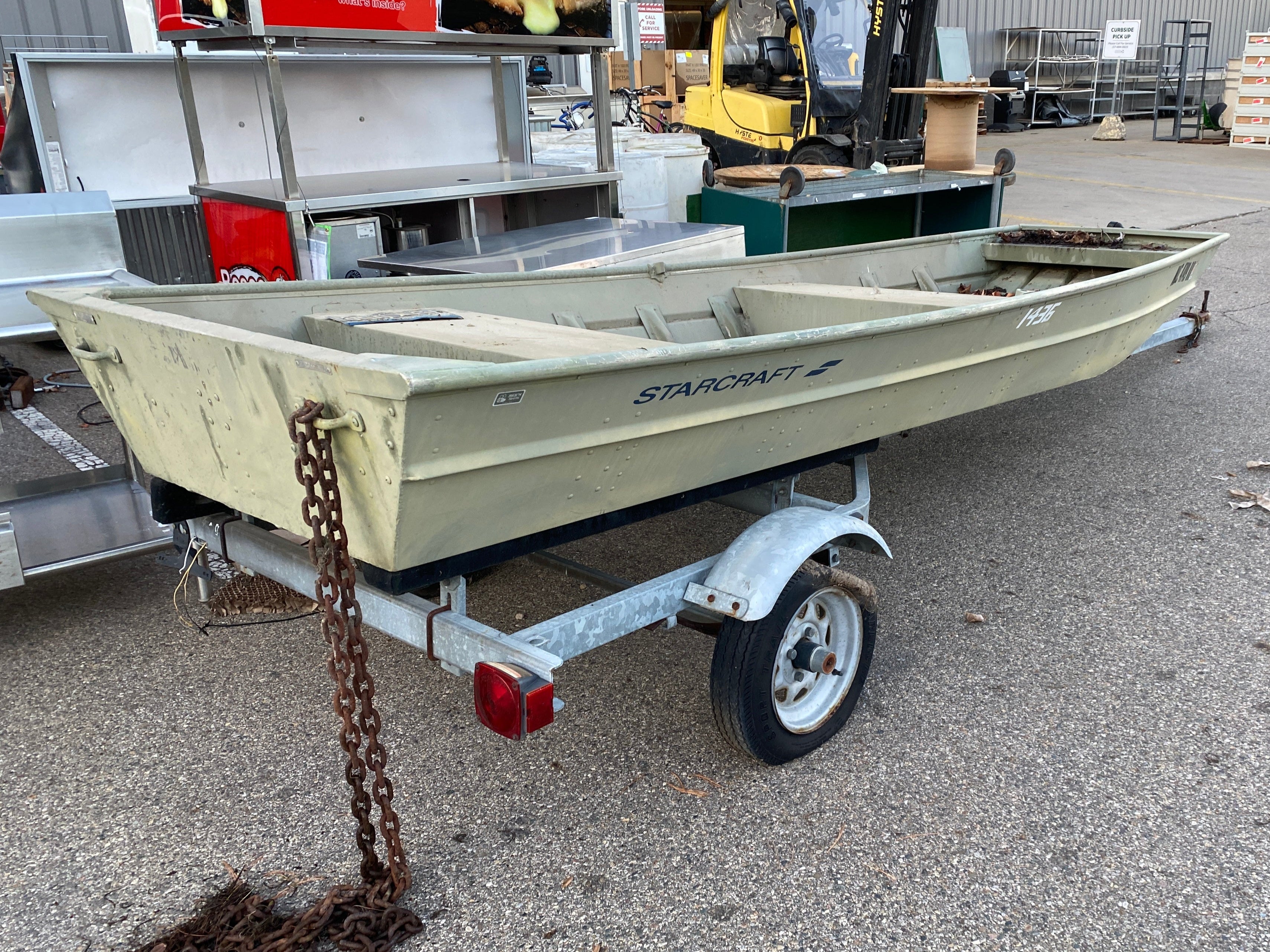 StarCraft Flatbottom Boat w/ Trailer